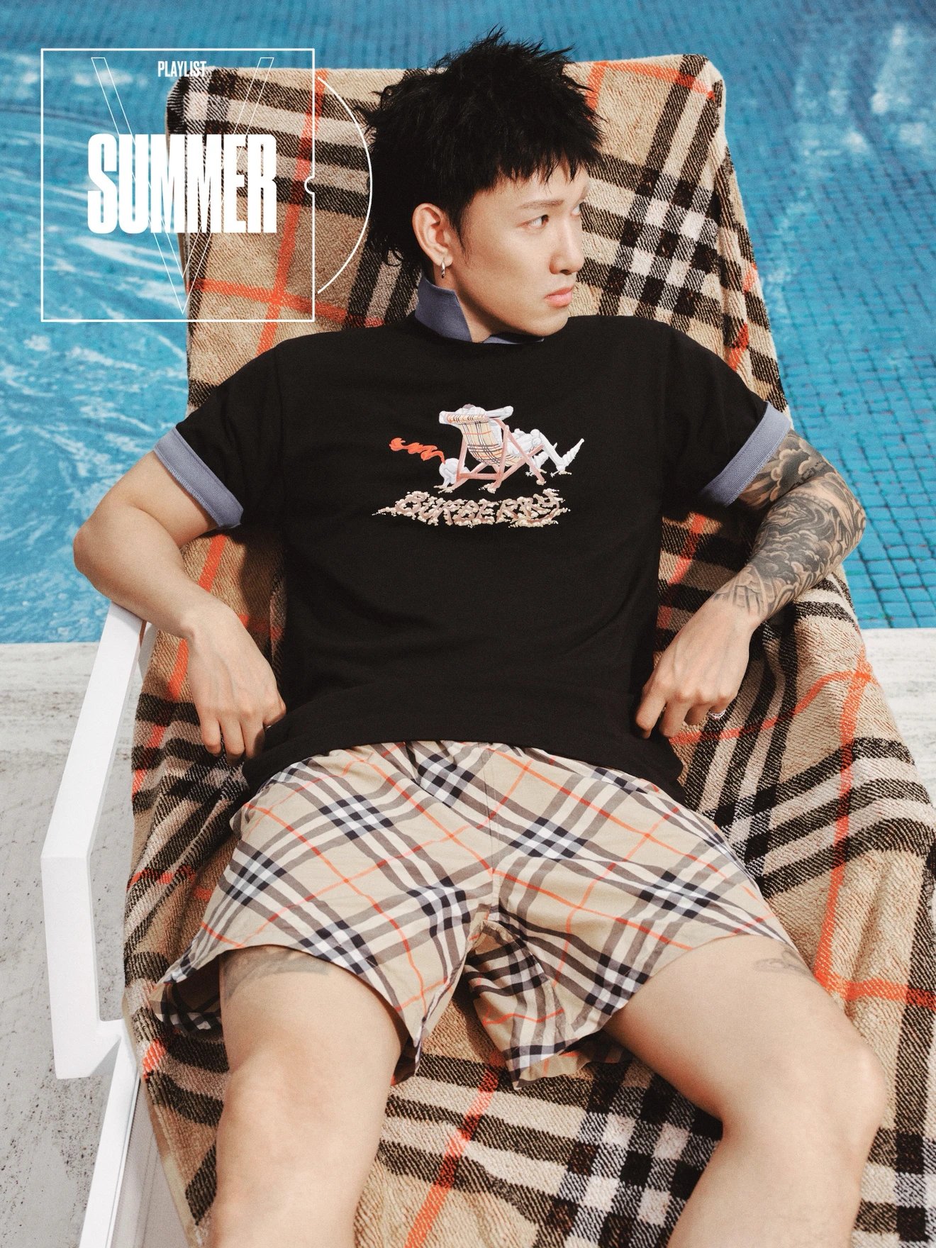 RD-C072 · Beach Knight Print T-Shirt showcase view 4