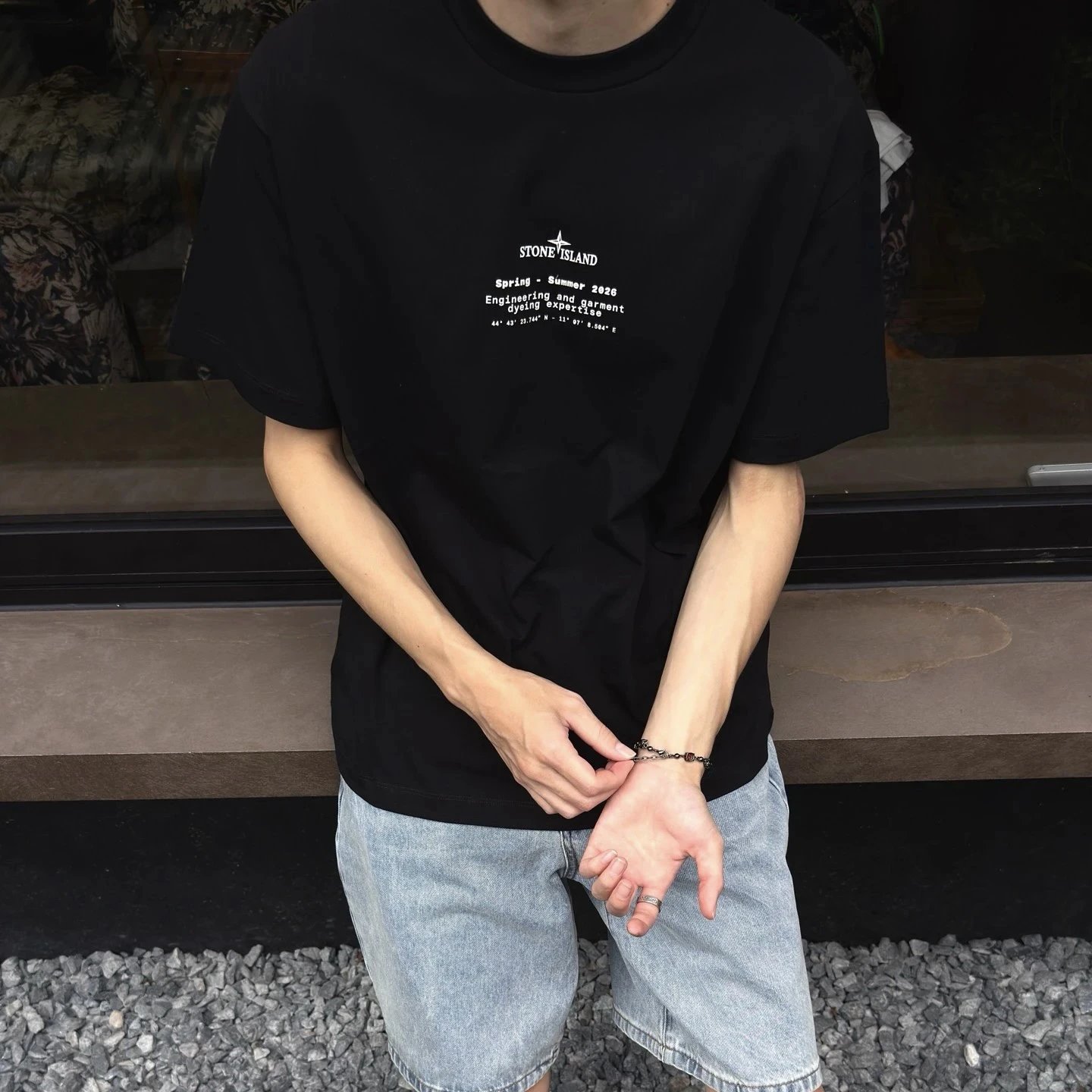 RD-C074 · Compass Graphic Heavyweight T-Shirt showcase view 2