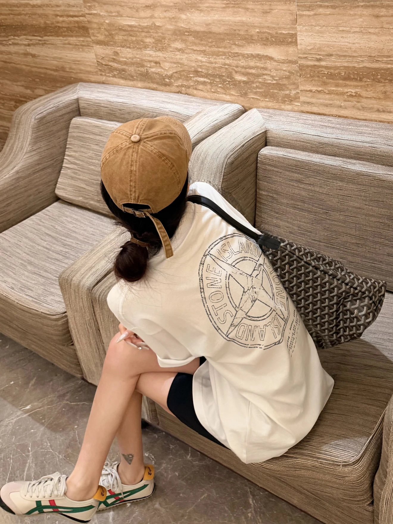RD-C074 · Compass Graphic Heavyweight T-Shirt showcase view 6