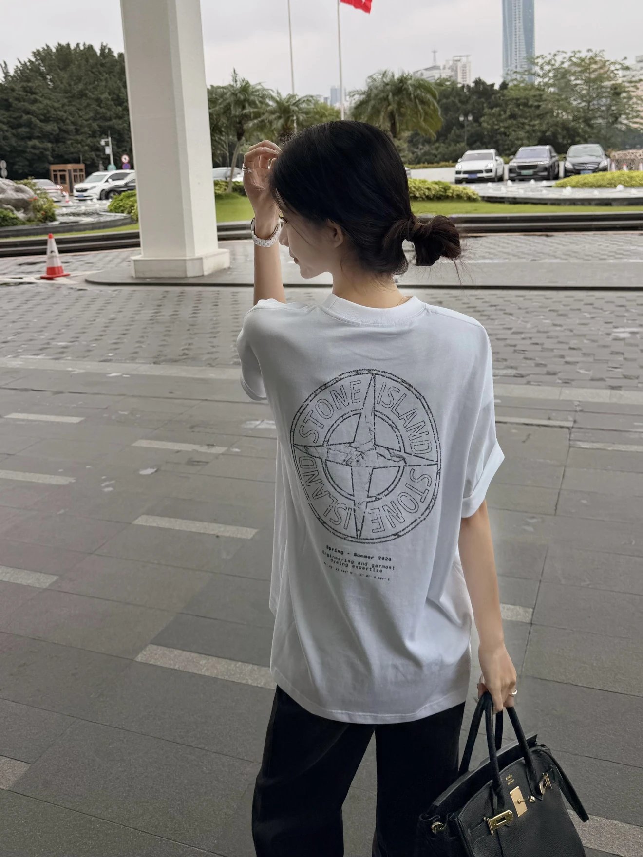 RD-C074 · Compass Graphic Heavyweight T-Shirt showcase view 10