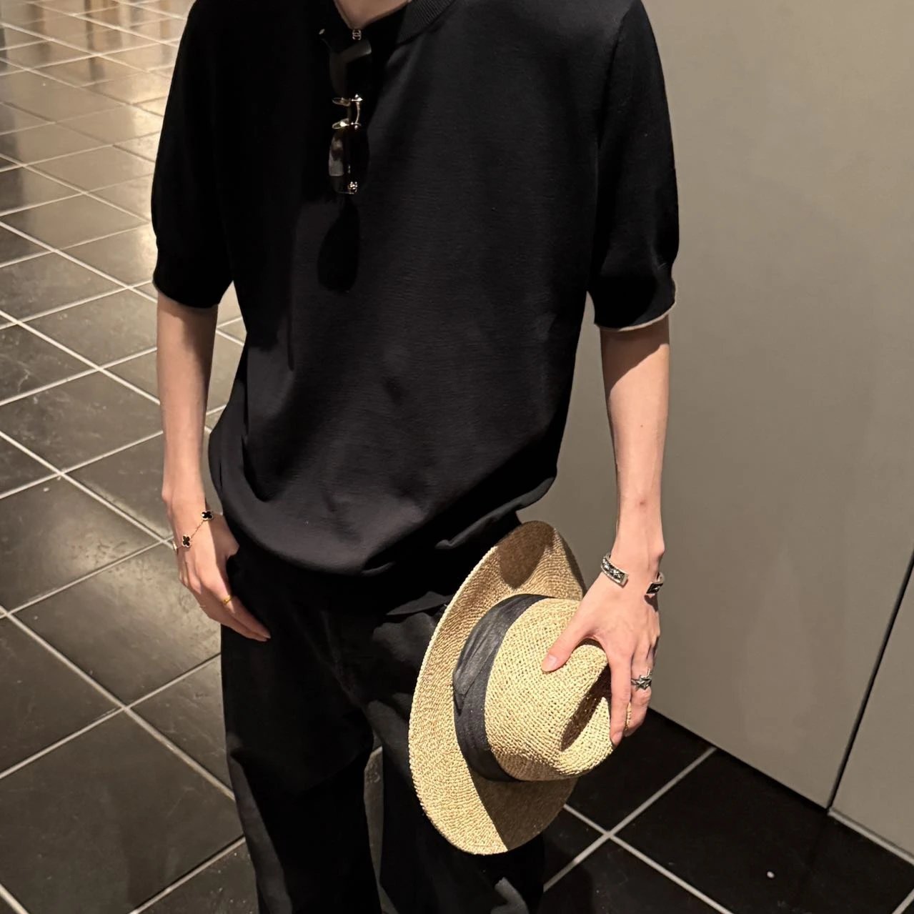 RD-C076 · Two-Tone Fine Cotton Knit T-Shirt showcase view 5
