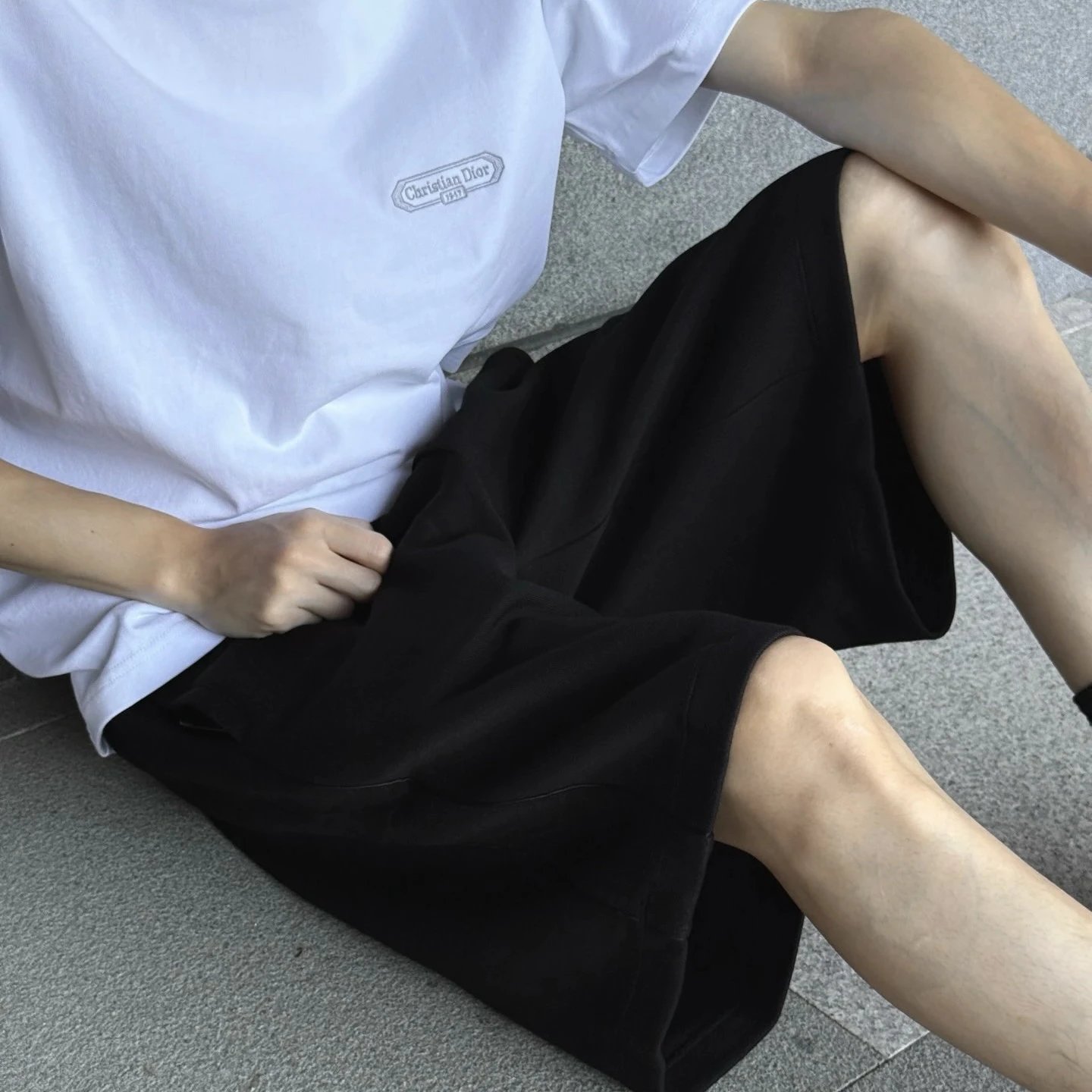 RD-C305 · Side-Jacquard Relaxed Shorts showcase view 5