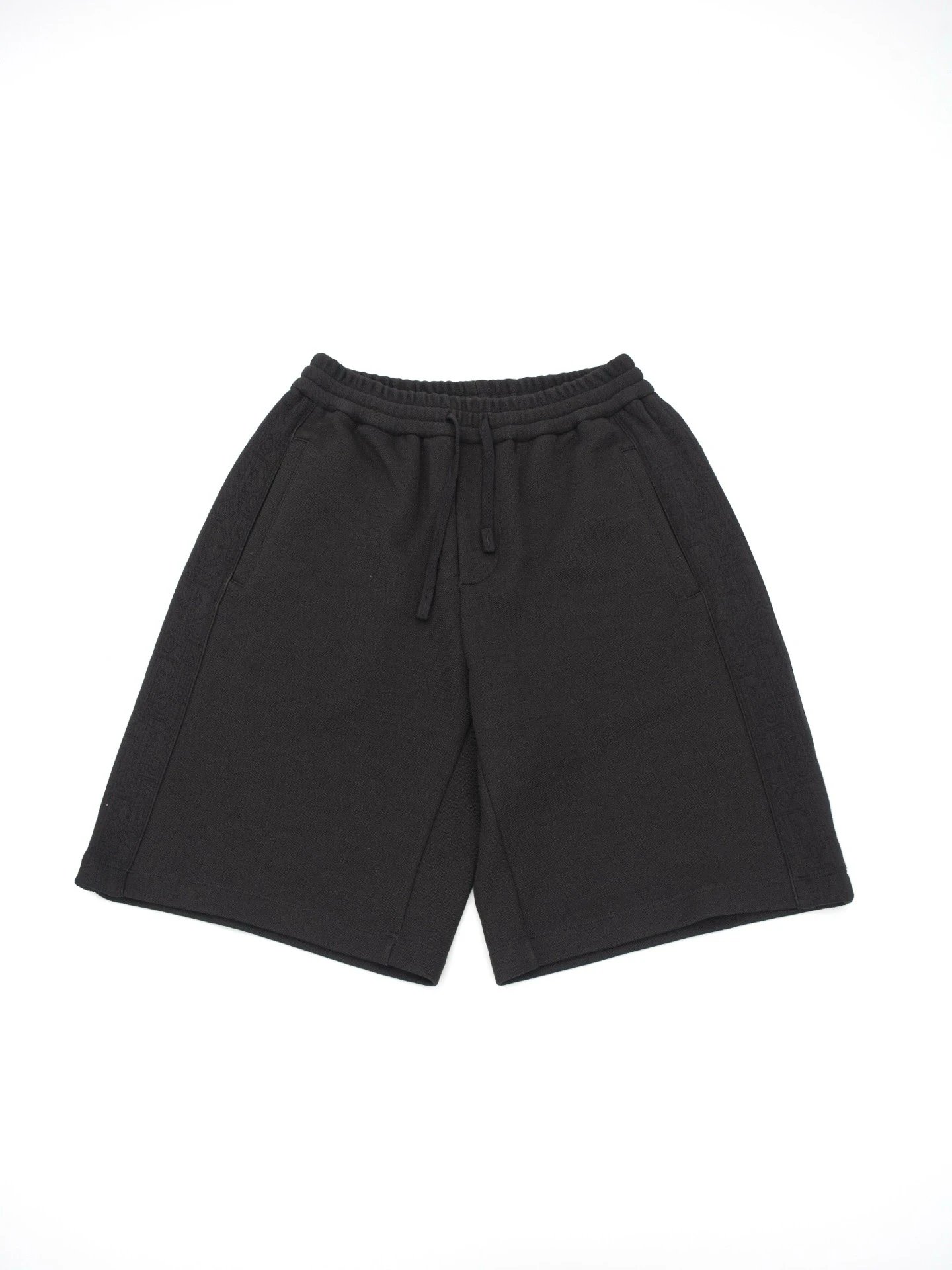 RD-C305 · Side-Jacquard Relaxed Shorts showcase view 9