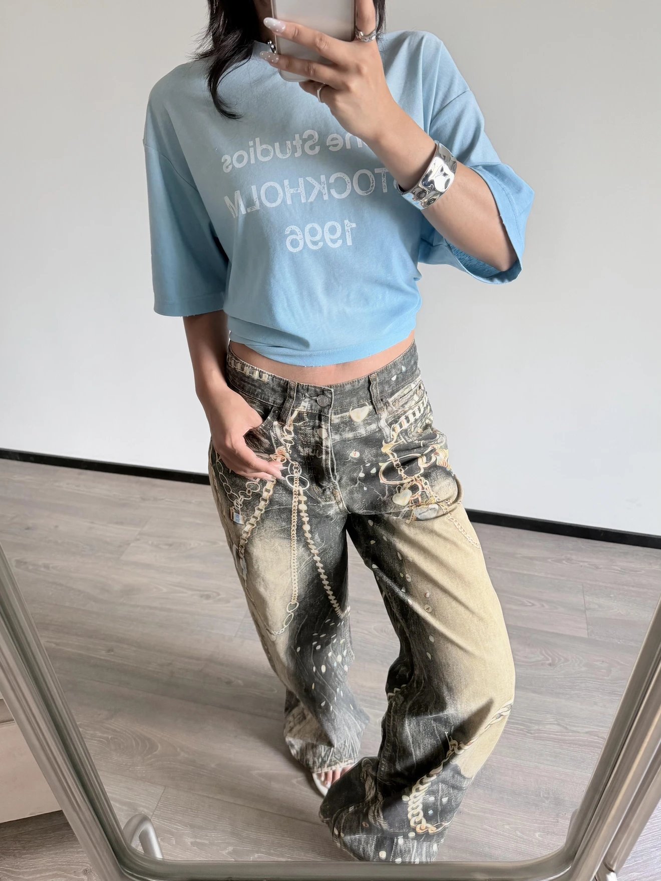 RD-C211 · Sky-Blue Cotton-Linen T-Shirt showcase view 17