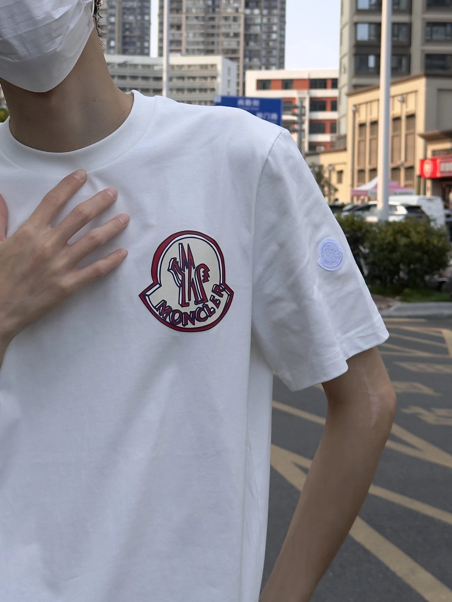 RD-C213 · Embroidered Logo Straight-Fit T-Shirt showcase view 3