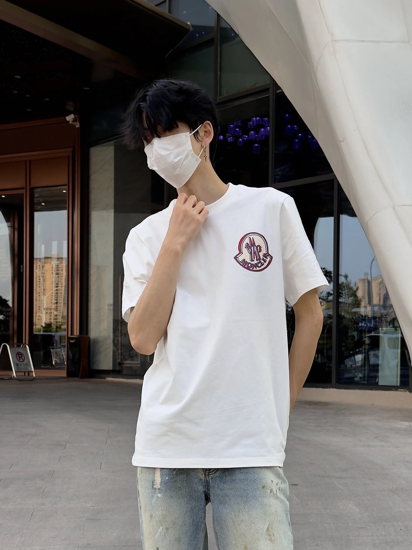 RD-C213 · Embroidered Logo Straight-Fit T-Shirt showcase view 7