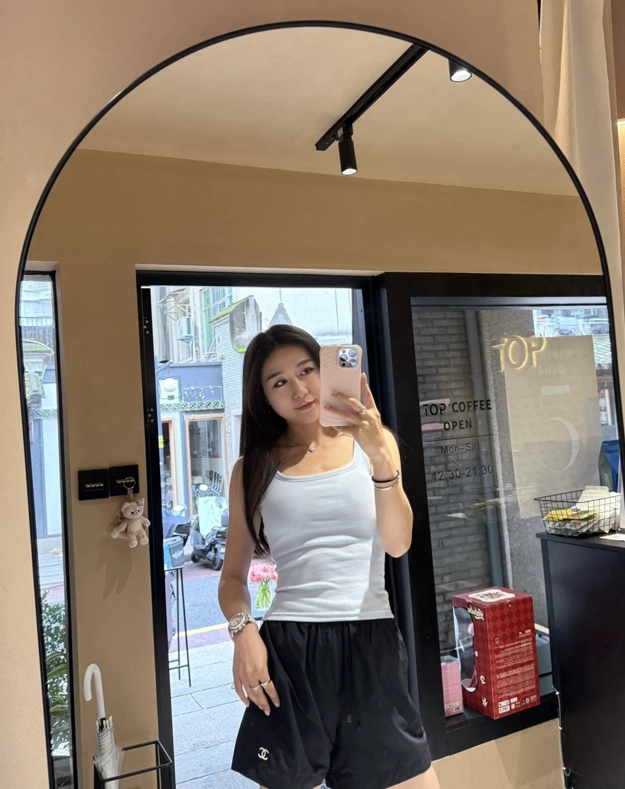 RD-C307 · Mesh-Lined Nylon-Cotton Casual Shorts showcase view 8