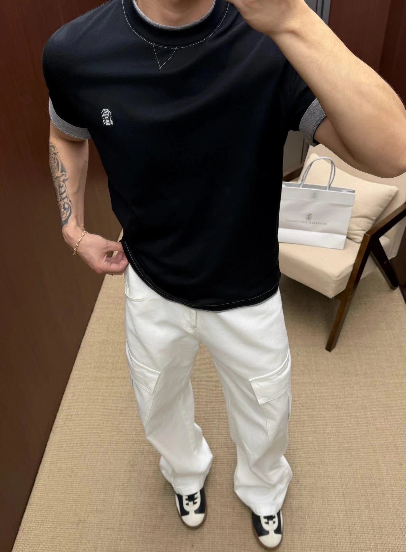 RD-C068 · Travelwear Layered Short-Sleeve T-Shirt showcase view 5