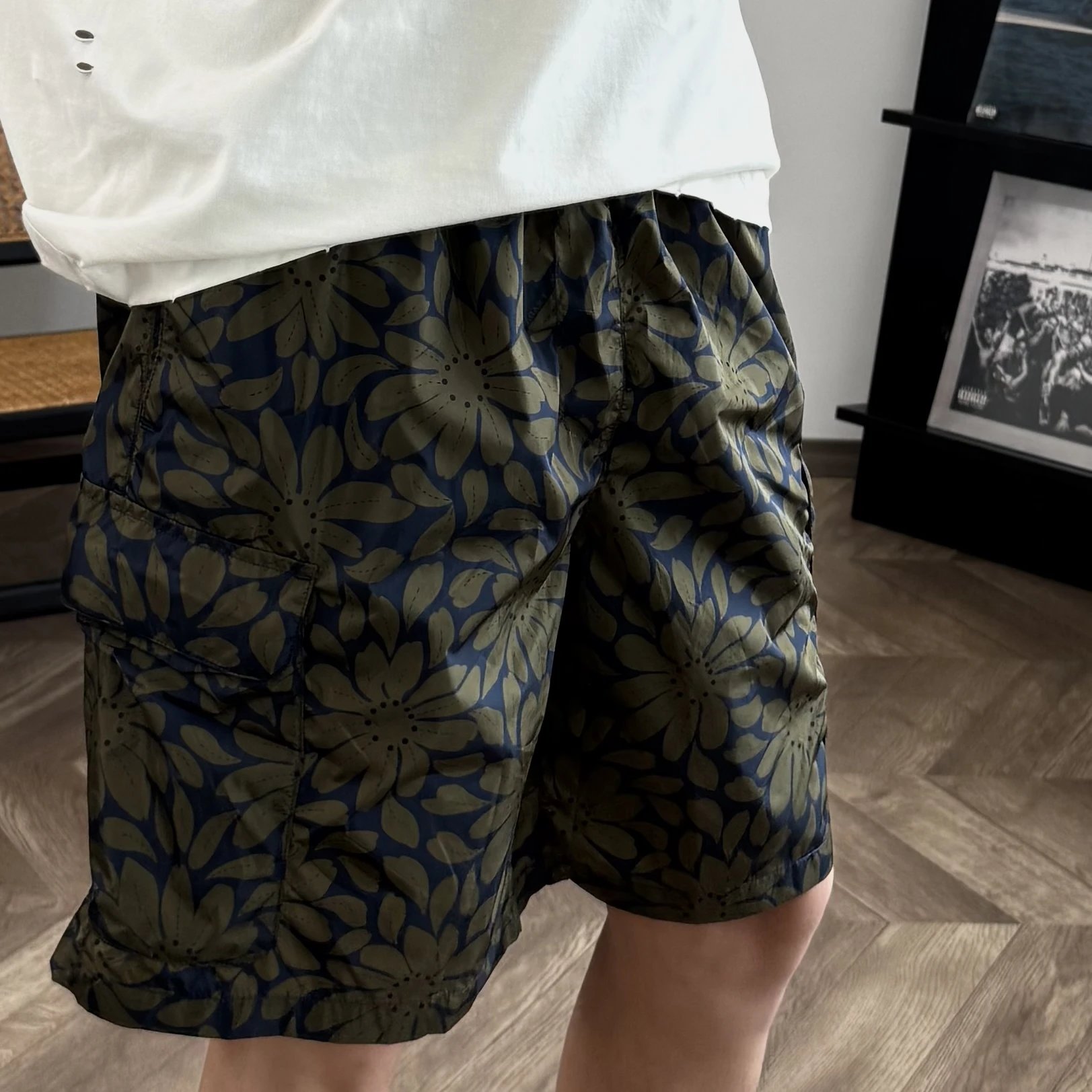 RD-C055 · Floral-Print Swim Shorts showcase view 2
