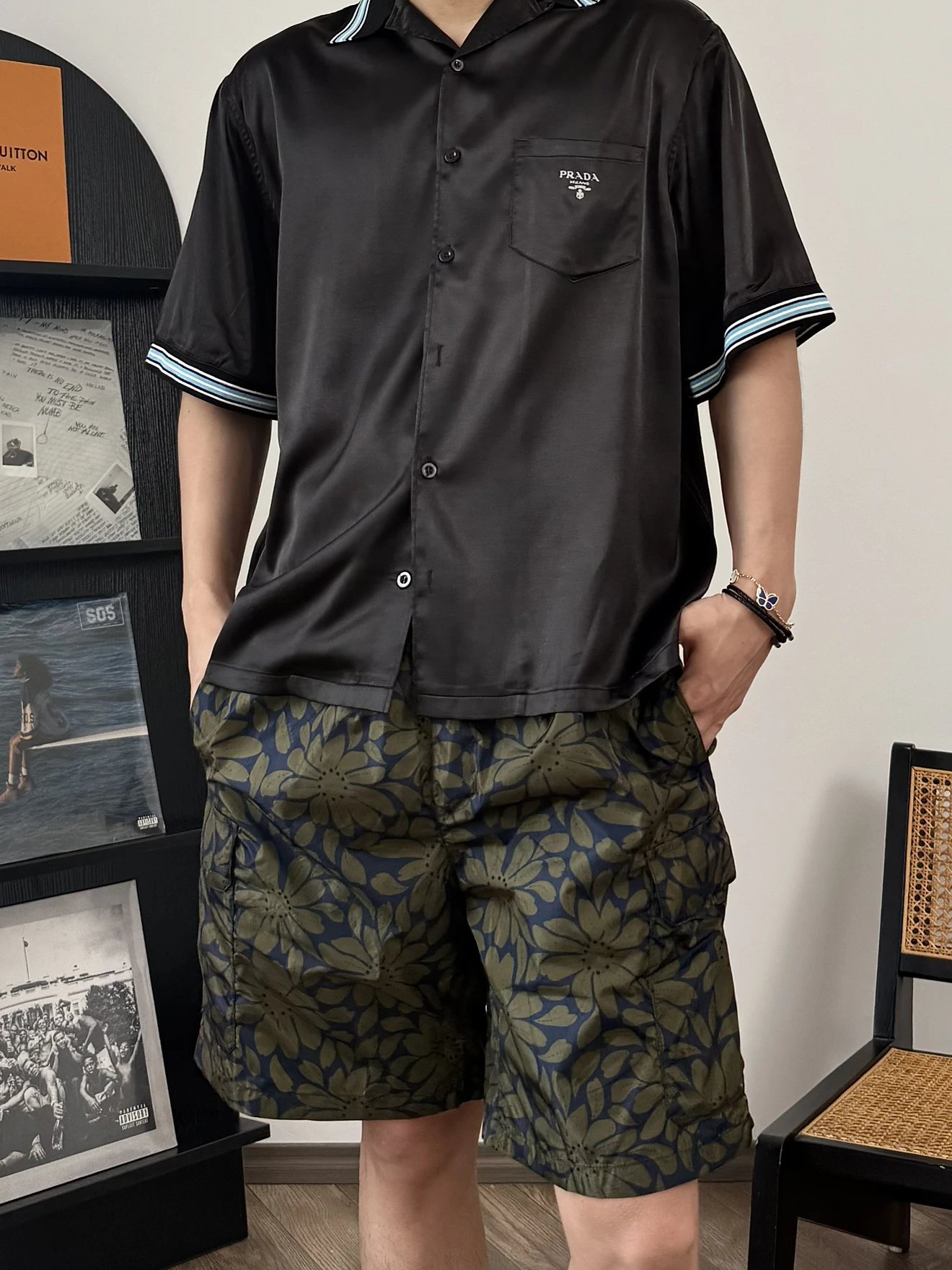 RD-C055 · Floral-Print Swim Shorts showcase view 9