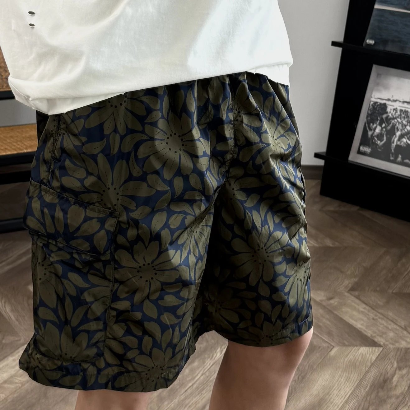 RD-C055 · Floral-Print Swim Shorts showcase view 10