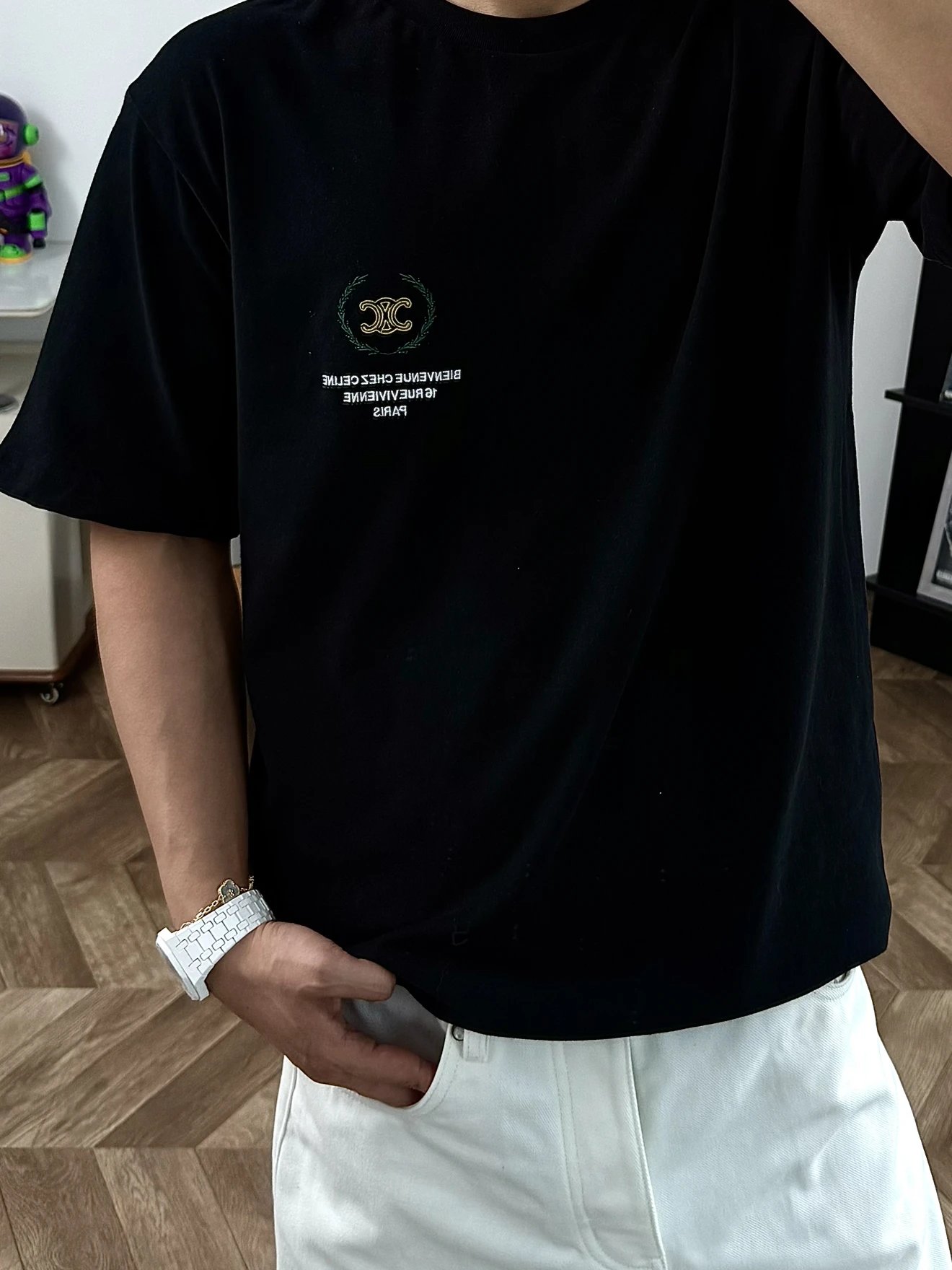 RD-C052 · Wheat-Ear Embroidered T-Shirt showcase view 6