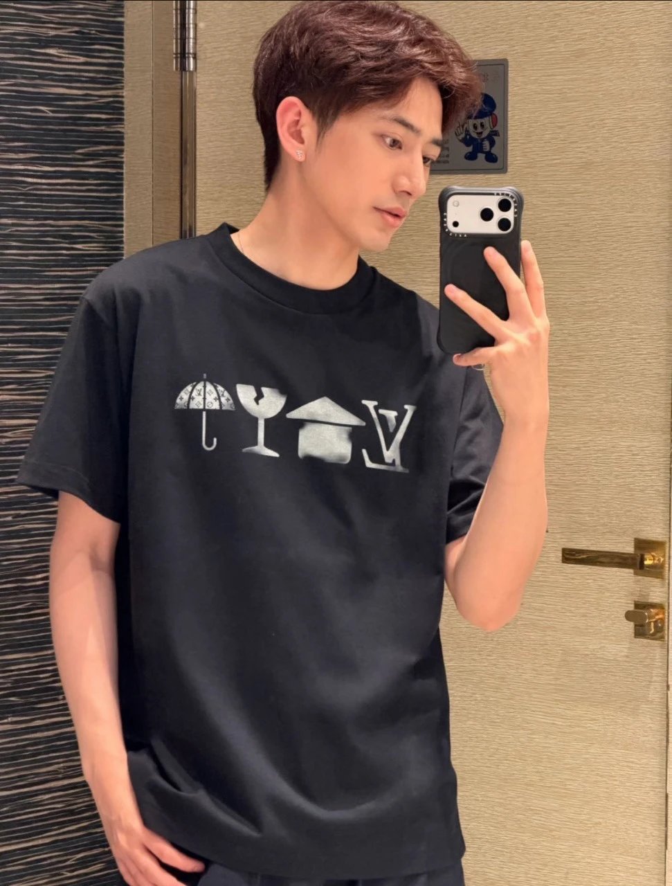 RD-C043 · Wine Glass Graphic Cotton Tee showcase view 3