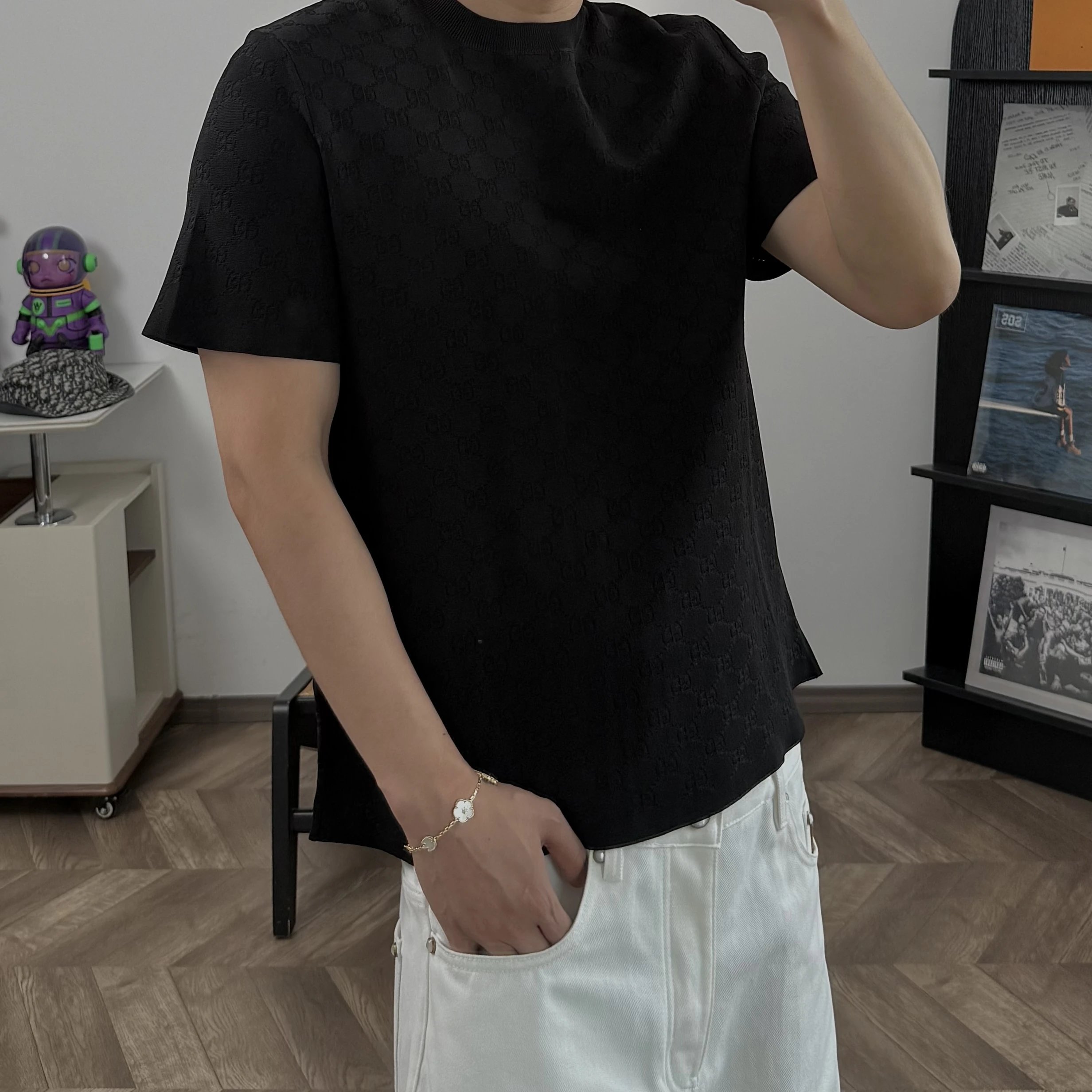 RD-C045 · Tonal Jacquard Knit Tee showcase view 3