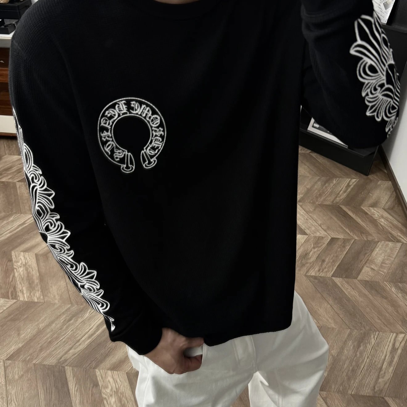 RD-C004 · Ornamental Waffle Long Sleeve showcase view 2