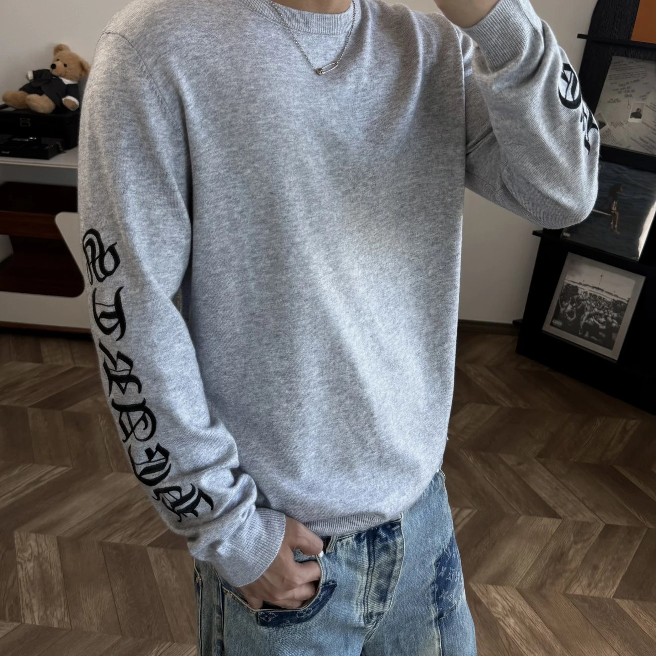 RD-C009 · Gothic-Letter Wool-Cotton Sweater — Grey showcase view 1