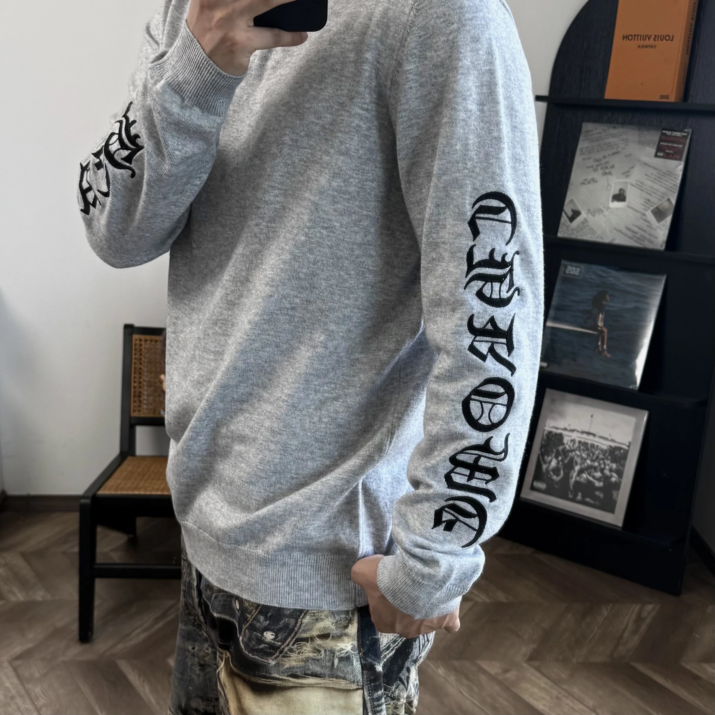 RD-C009 · Gothic-Letter Wool-Cotton Sweater — Grey showcase view 5