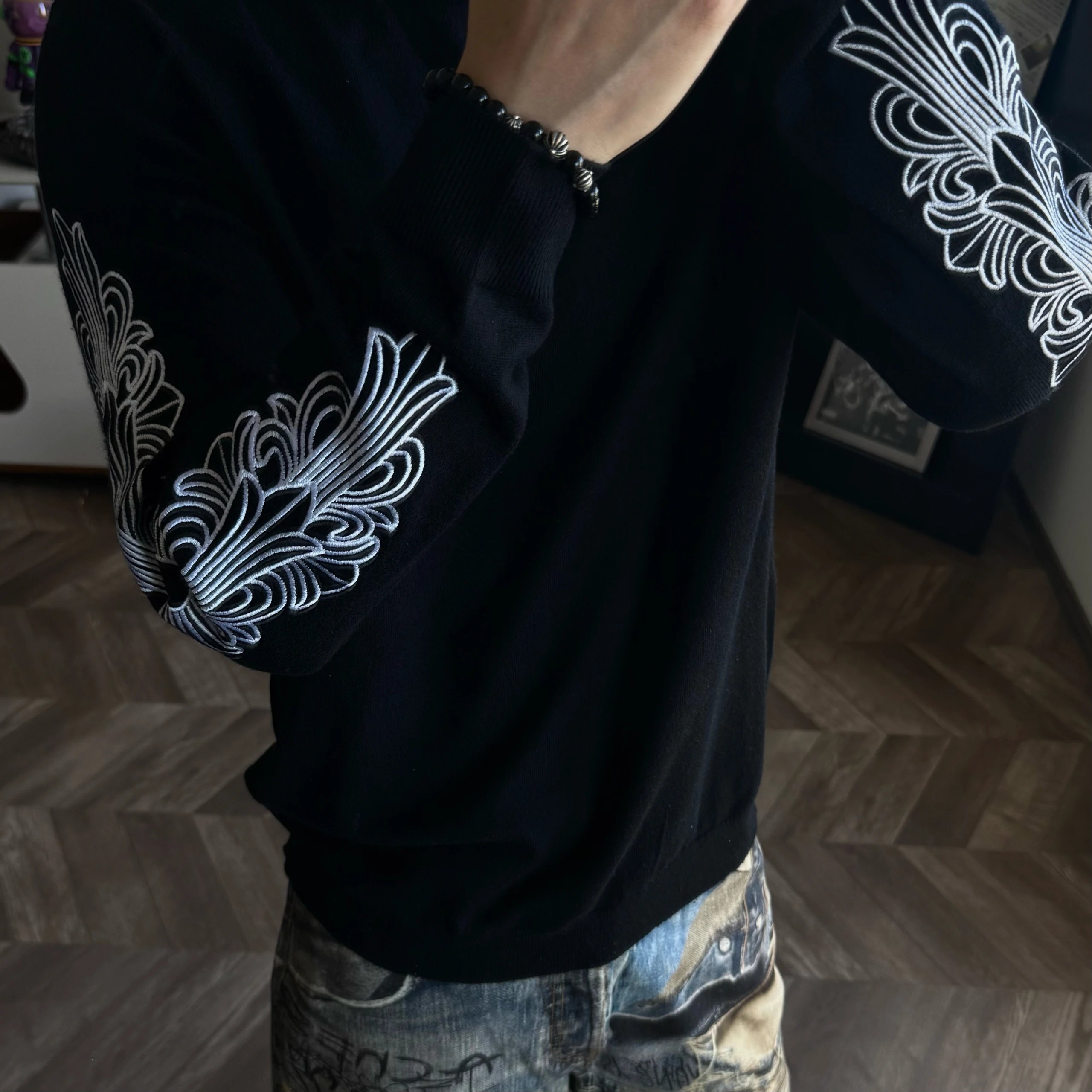 RD-C008 · Cross-Embroidered Wool-Cotton Sweater — Black showcase view 5