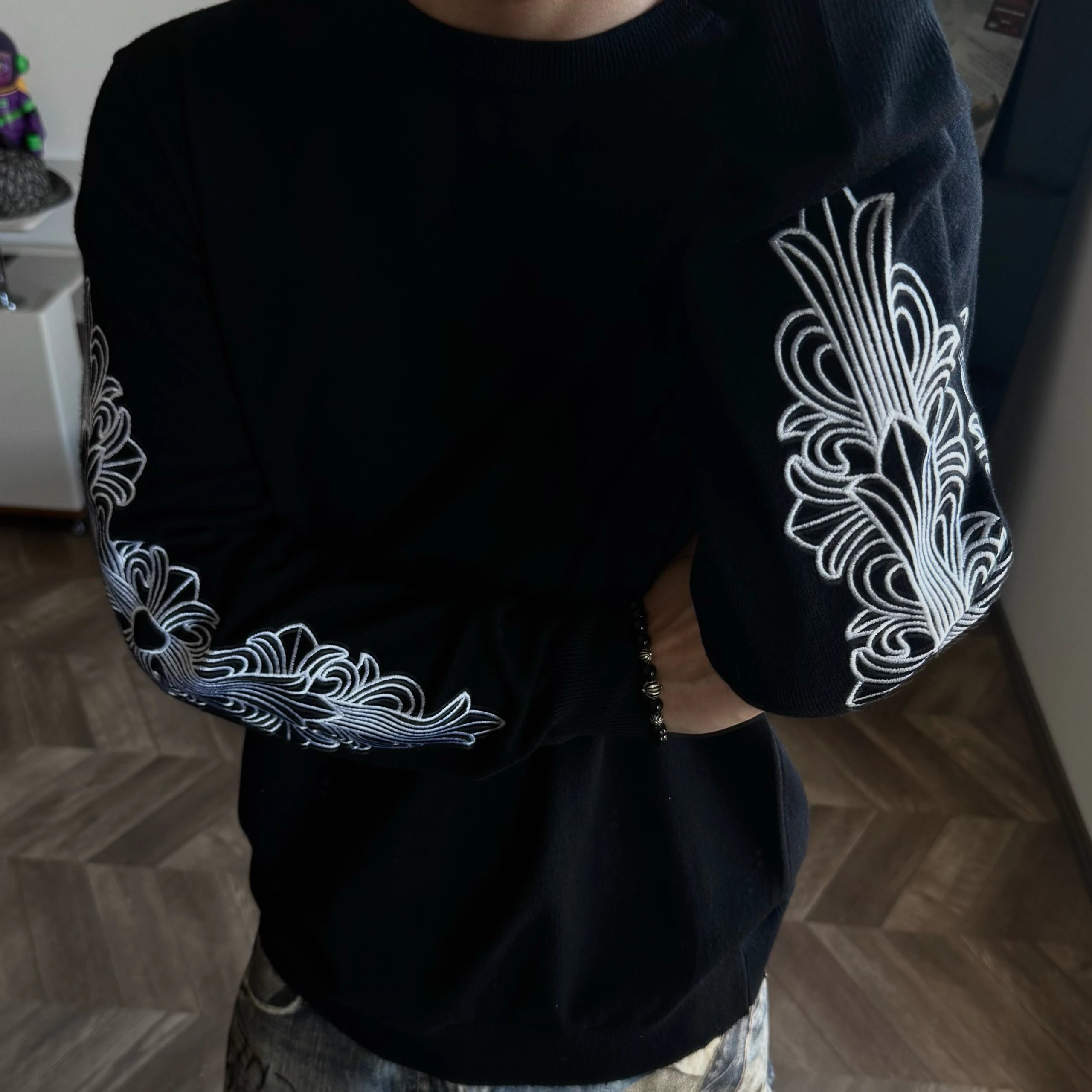 RD-C008 · Cross-Embroidered Wool-Cotton Sweater — Black showcase view 7