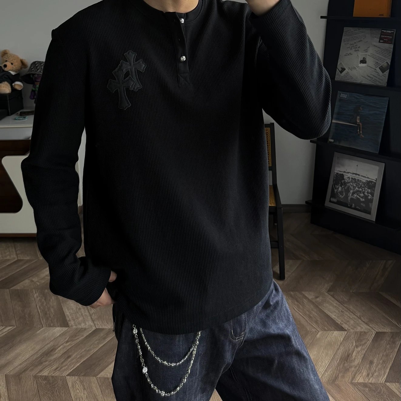 RD-C006 · Cross-Patch Waffle Henley showcase view 2