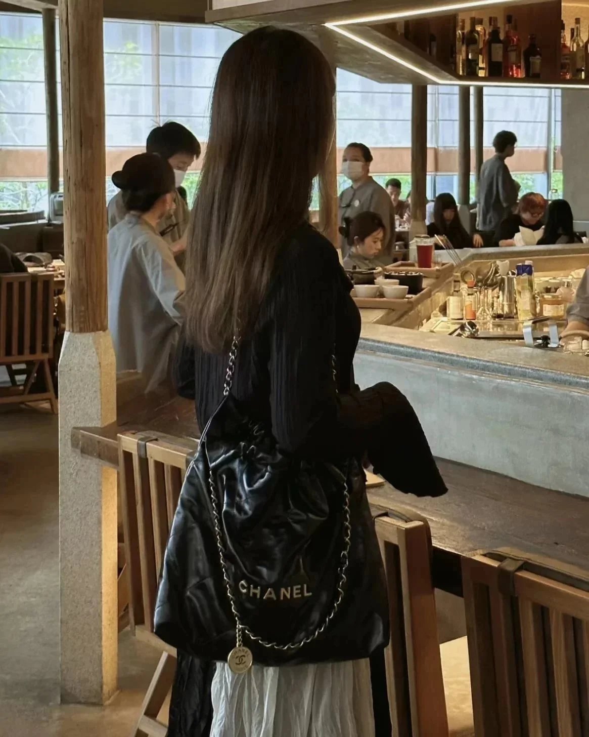RD-B002 · Gathered Chain Shoulder Bag showcase view 8