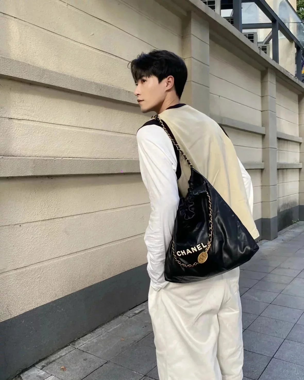 RD-B002 · Gathered Chain Shoulder Bag showcase view 9