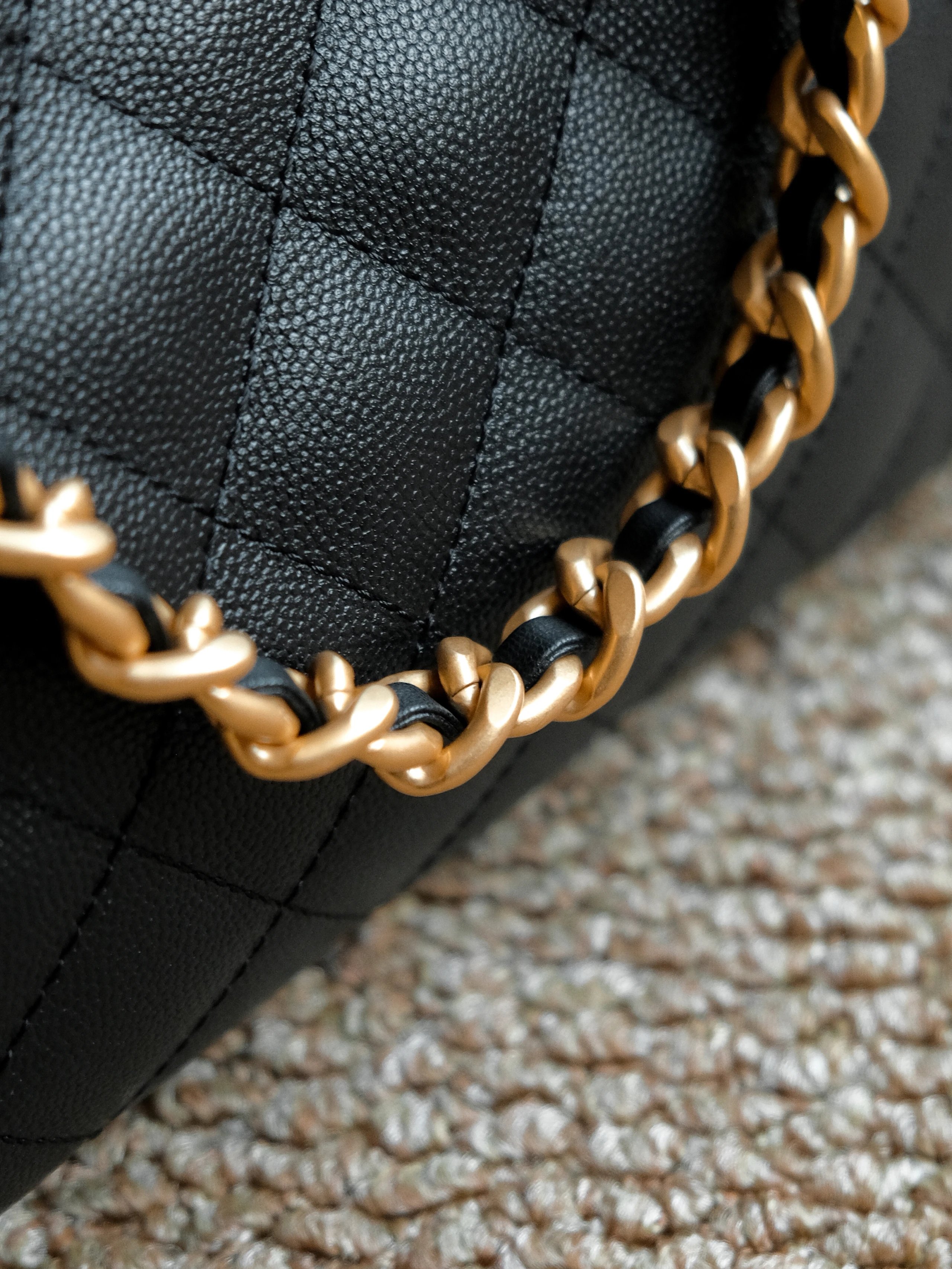 RD-B003 · Grained Leather Pocket Shoulder Bag showcase view 6