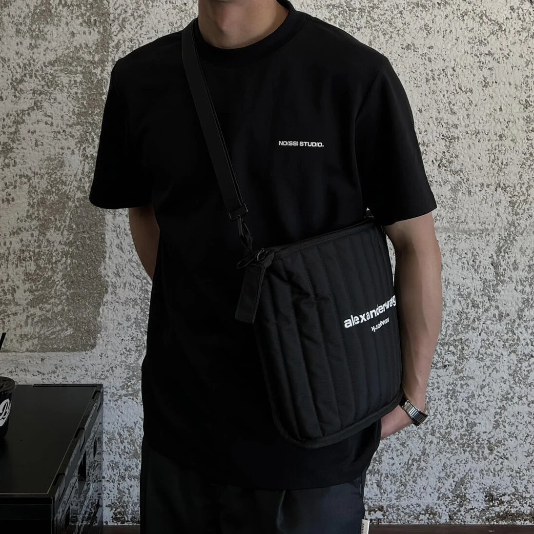 RD-B004 · Quilted Shoulder Tote showcase view 3