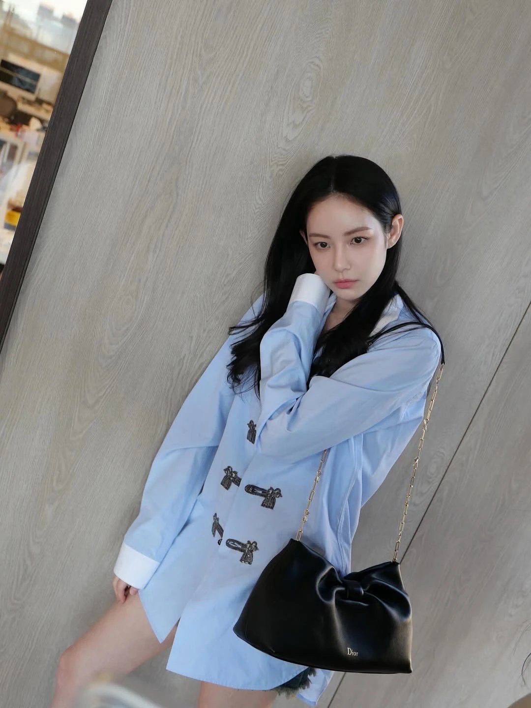 RD-B010 · Bow Detail Leather Shoulder Bag showcase view 6