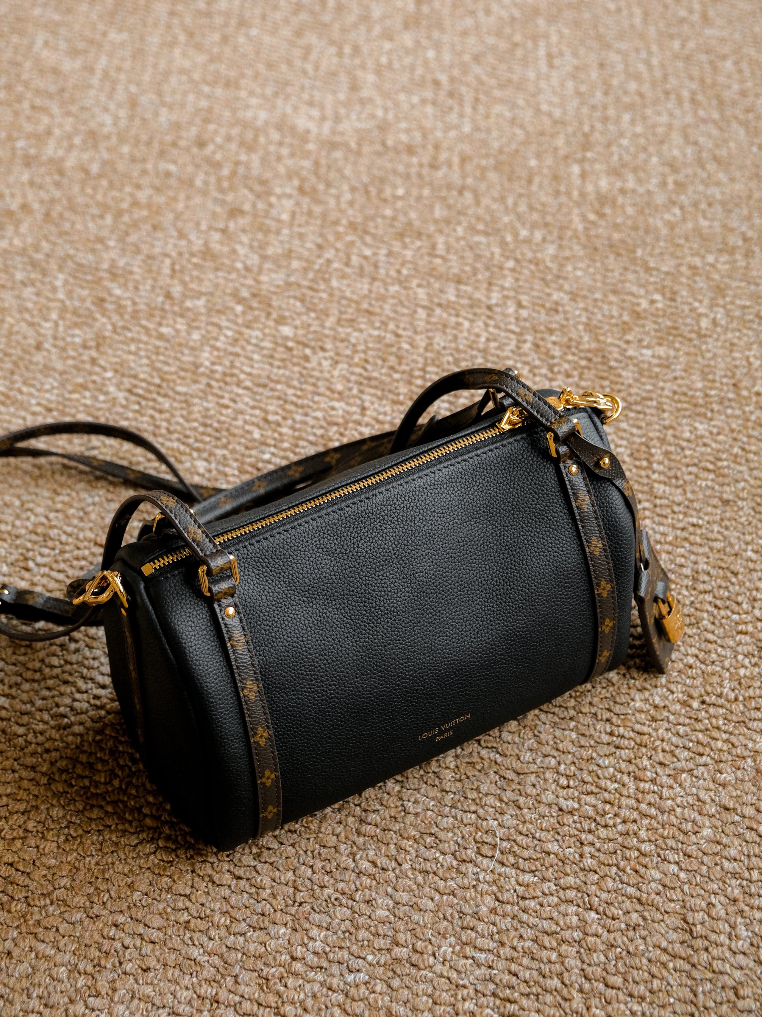 RD-B012 · Monogram Trim Leather Shoulder Bag showcase view 3