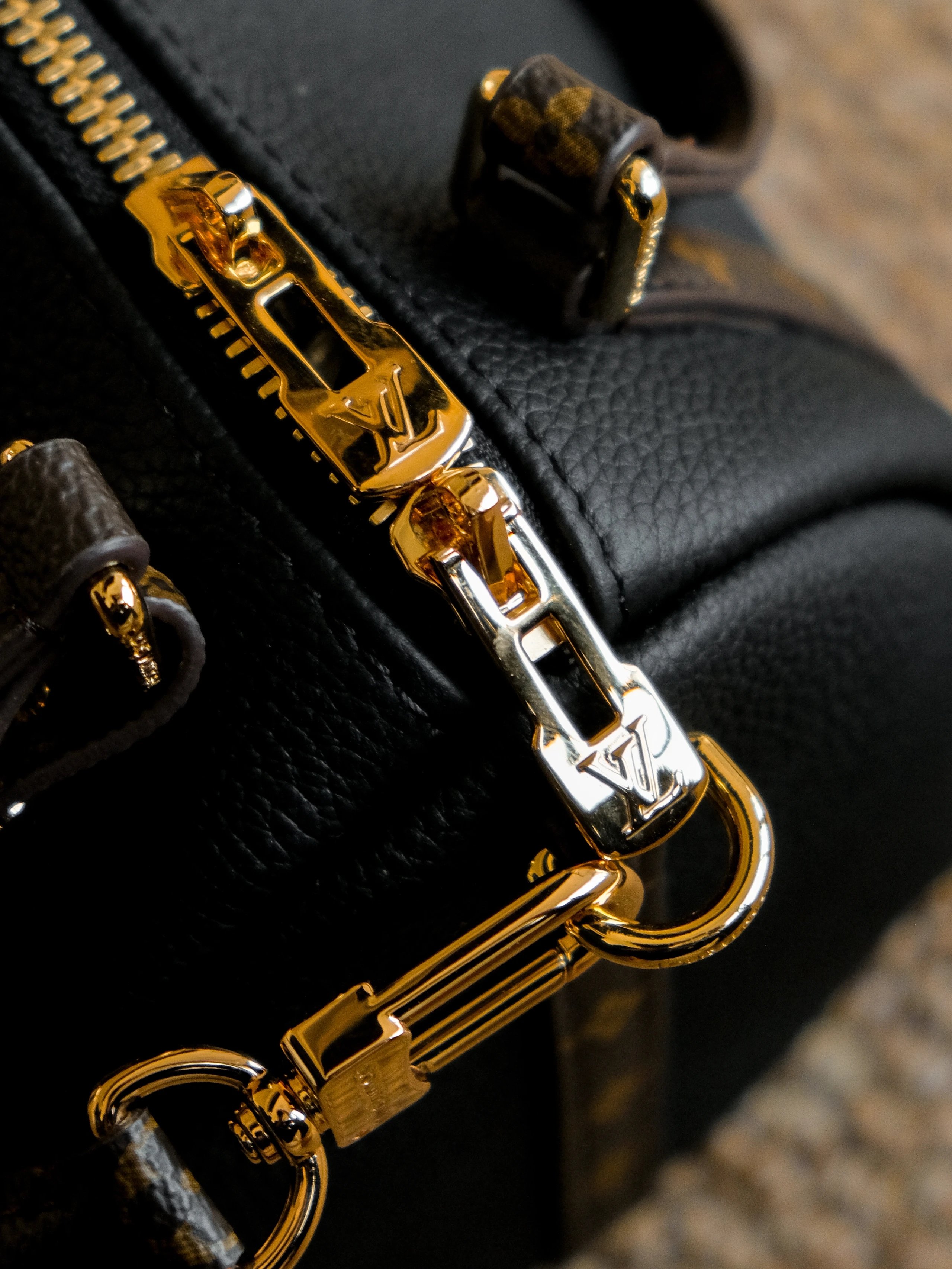 RD-B012 · Monogram Trim Leather Shoulder Bag showcase view 4