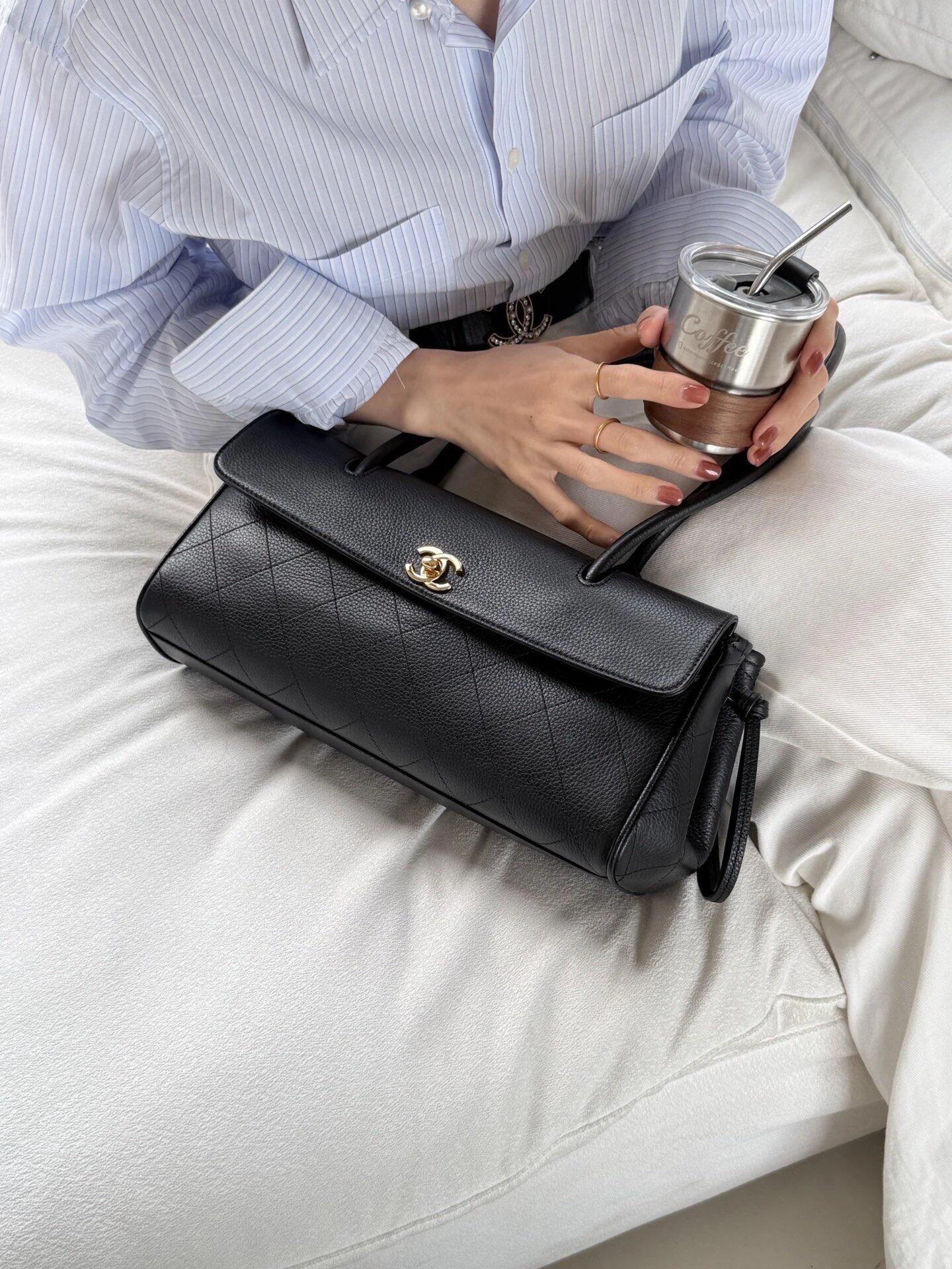 RD-B017 · Embossed Leather Baguette Bag showcase view 1