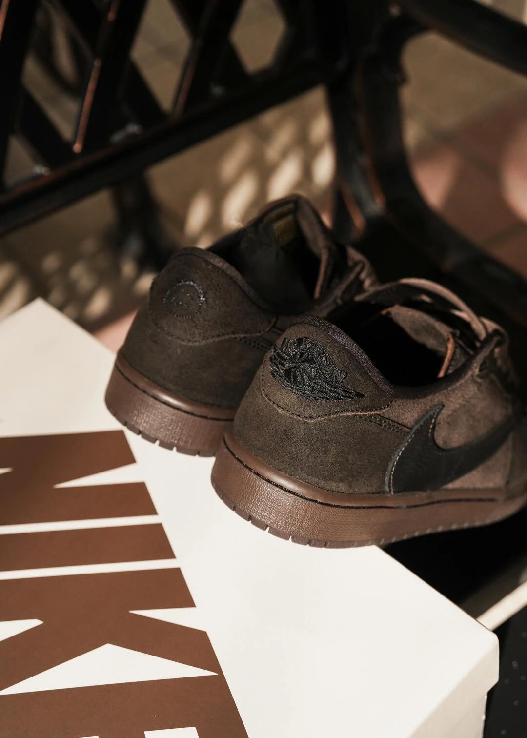 RD-S007 · Mocha Waxed-Leather Low-Top showcase view 4