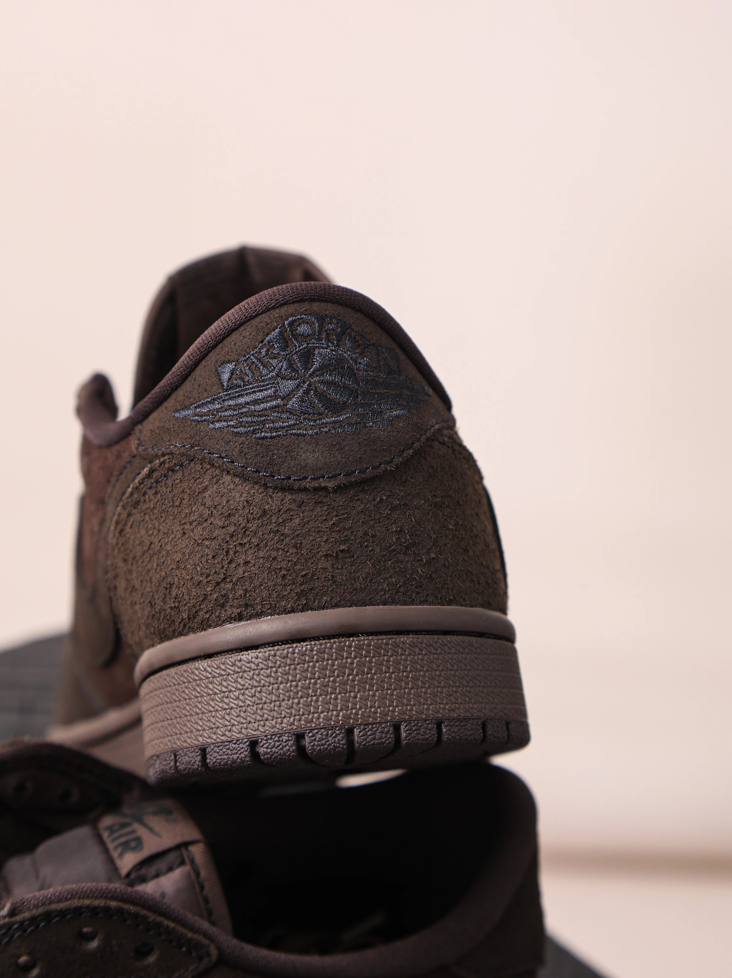 RD-S007 · Mocha Waxed-Leather Low-Top showcase view 7