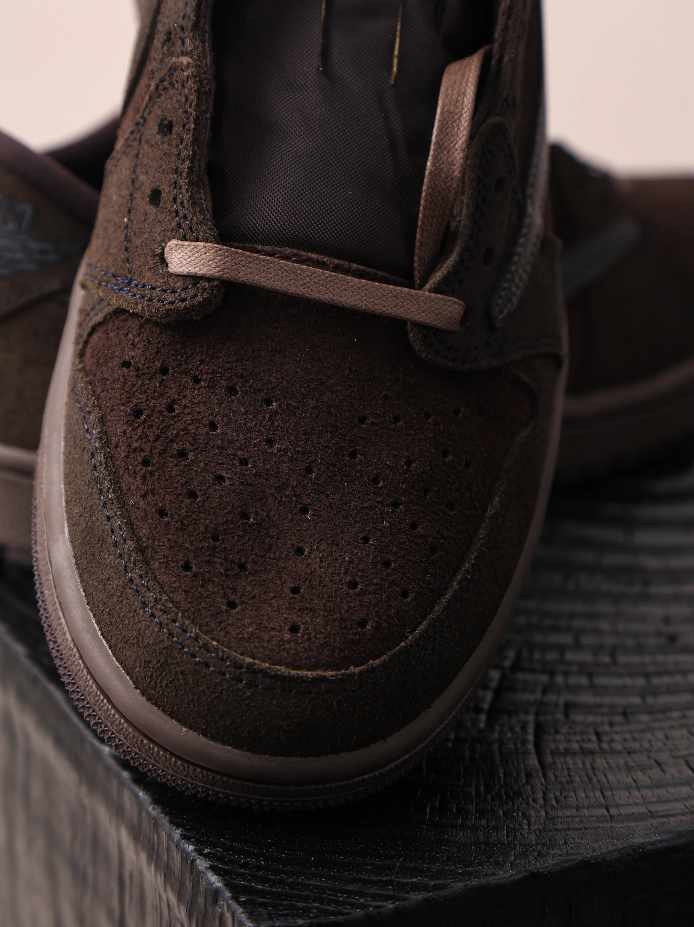 RD-S007 · Mocha Waxed-Leather Low-Top showcase view 8