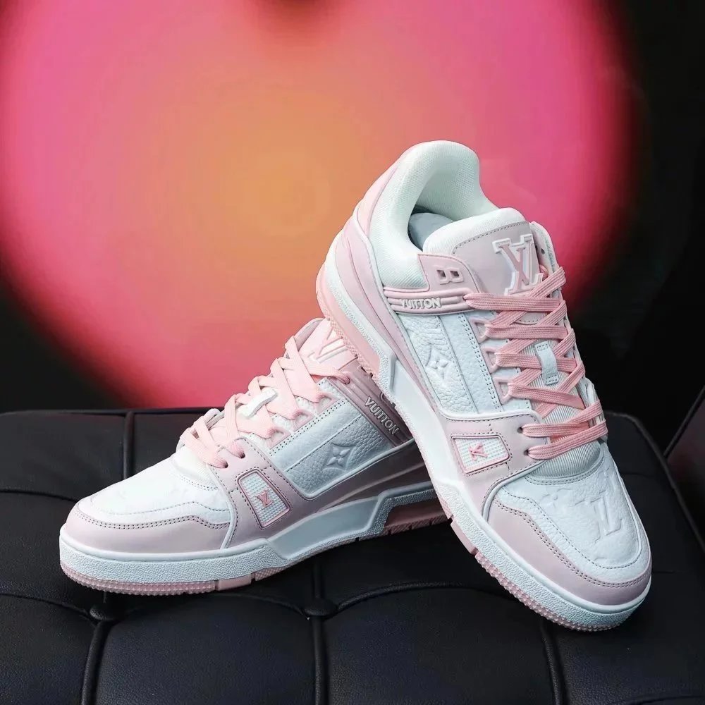 RD-S012 · Colour-Block and Denim Trainer showcase view 21