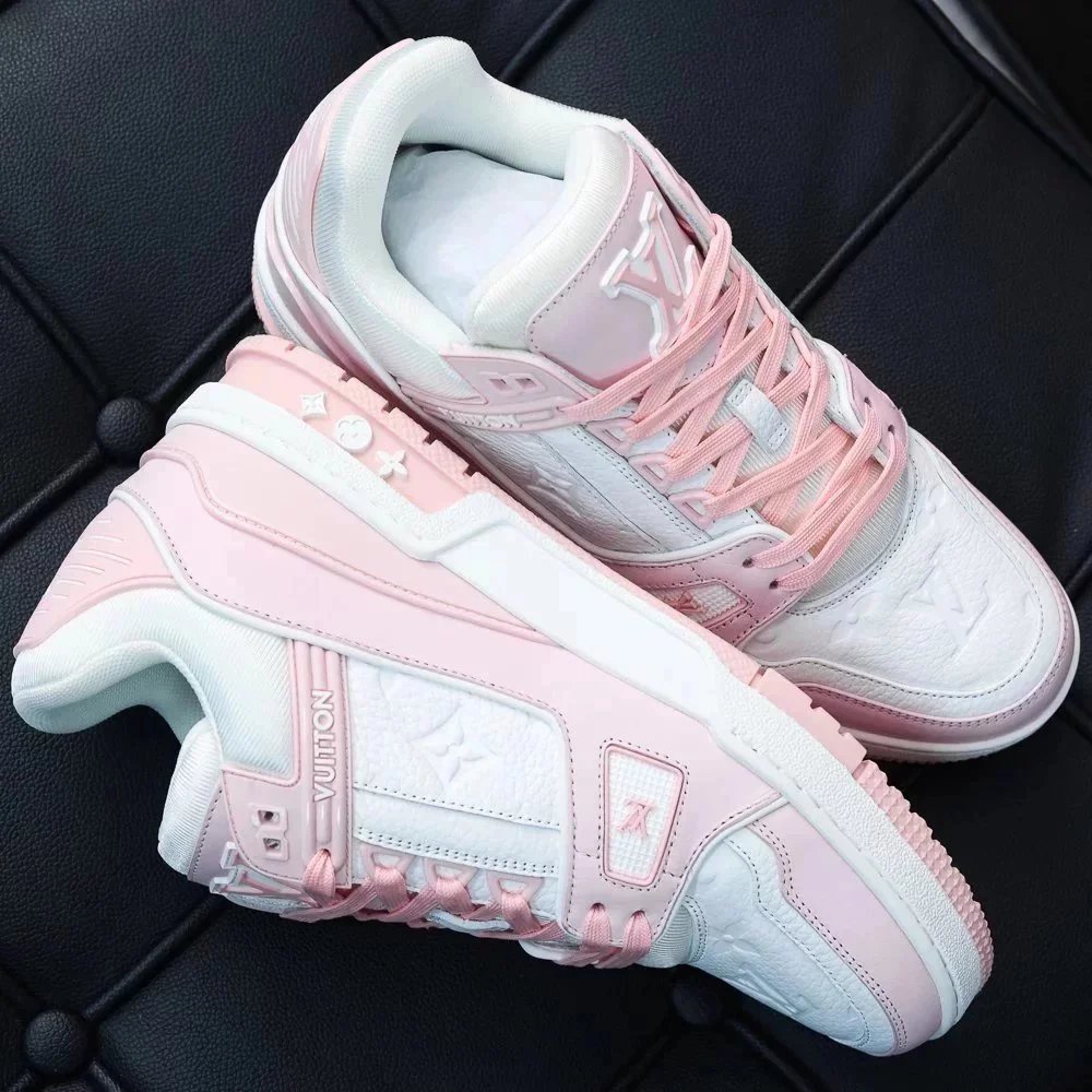 RD-S012 · Colour-Block and Denim Trainer showcase view 24