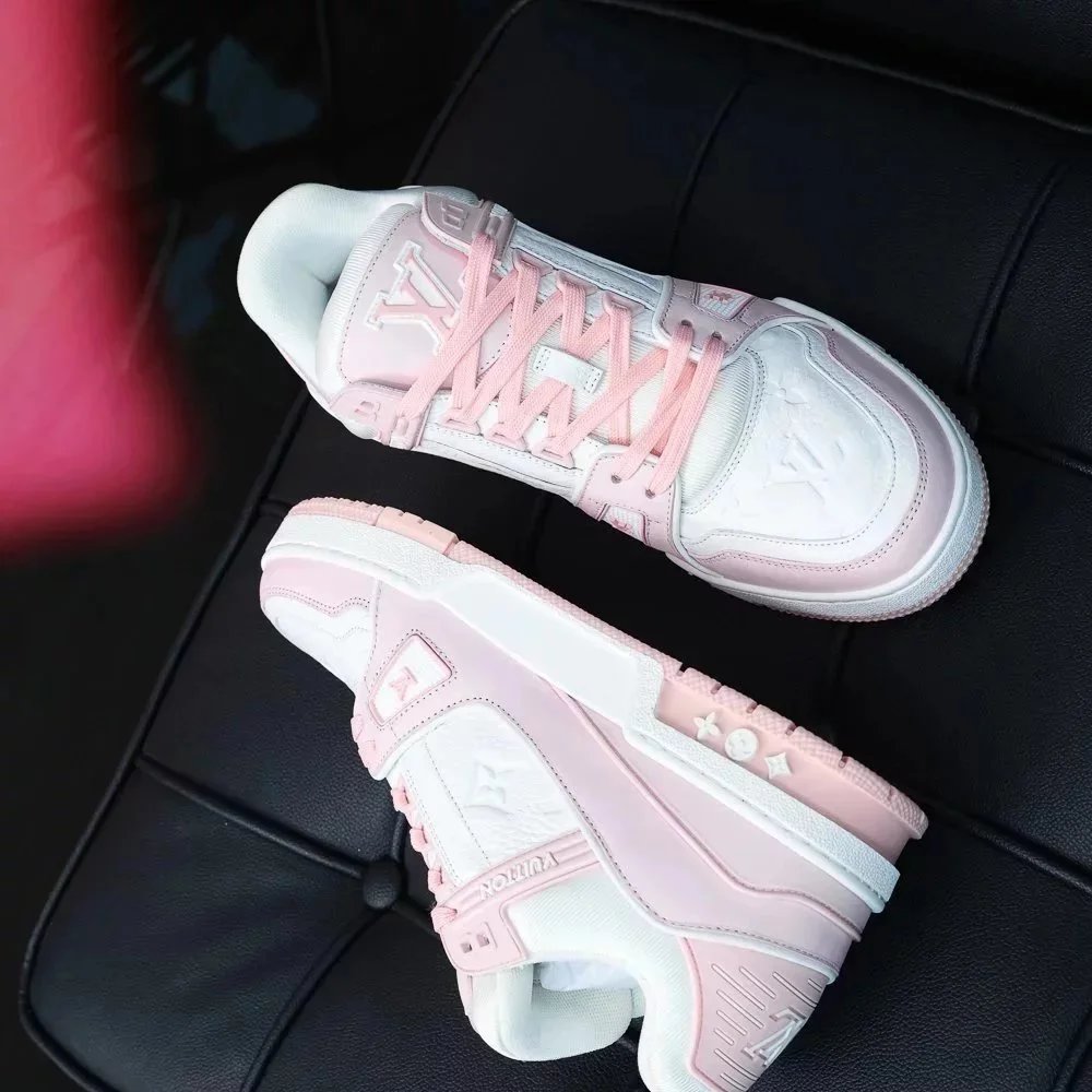RD-S012 · Colour-Block and Denim Trainer showcase view 27