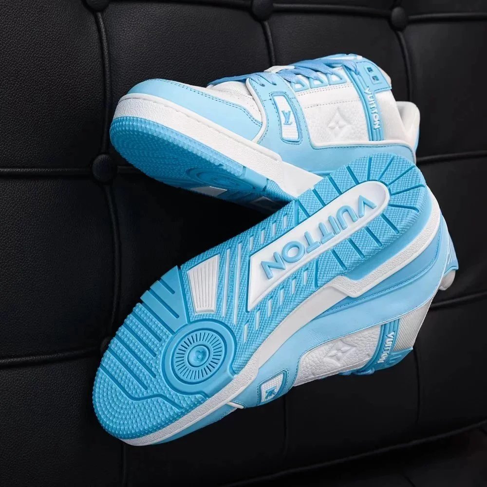 RD-S012 · Colour-Block and Denim Trainer showcase view 37