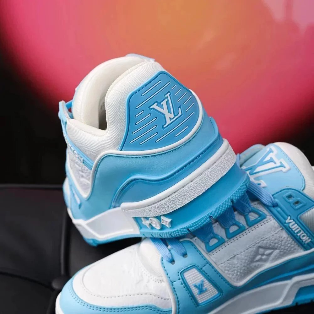 RD-S012 · Colour-Block and Denim Trainer showcase view 45