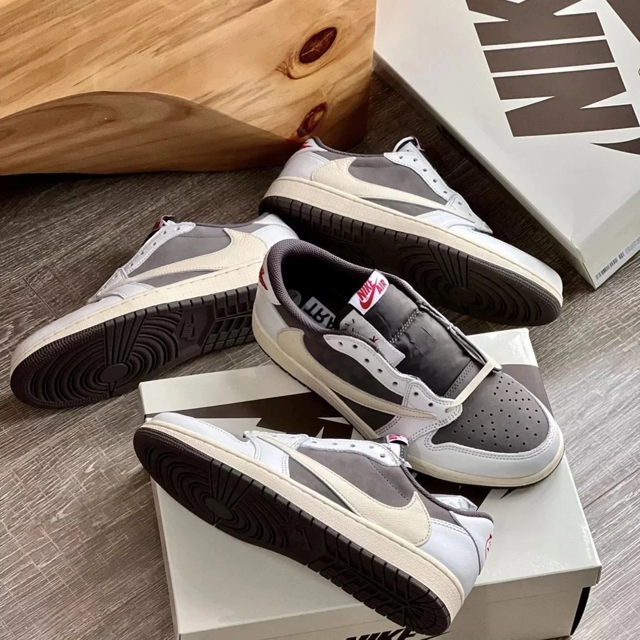 RD-S008 · Reverse Mocha Low-Top showcase view 1