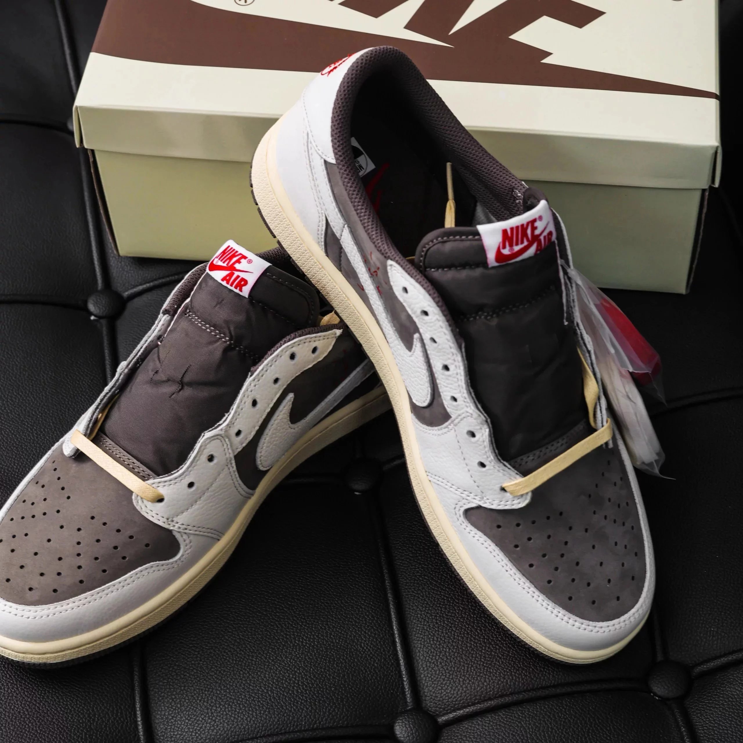 RD-S008 · Reverse Mocha Low-Top showcase view 6