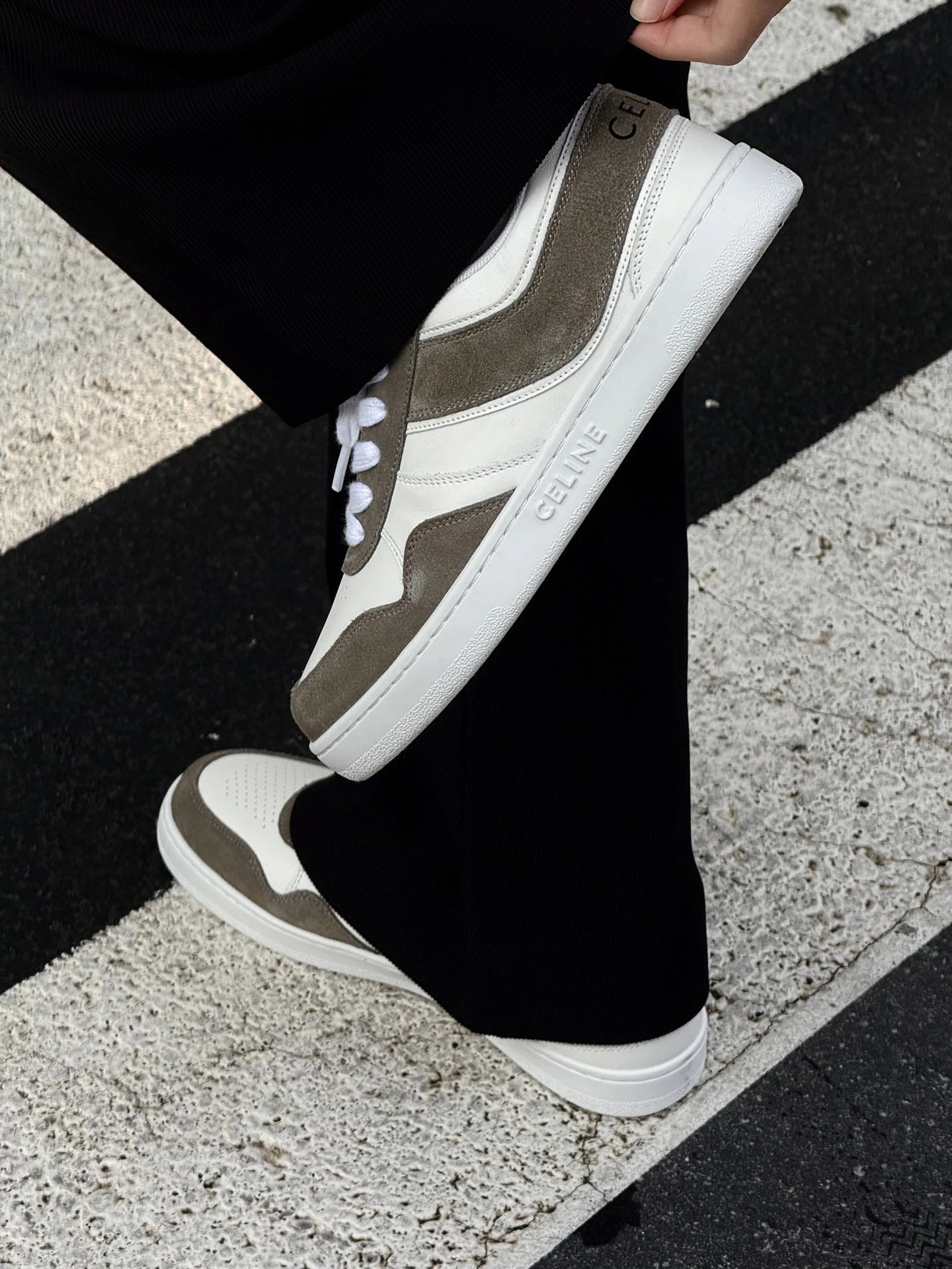 RD-S013 · White and Grey Suede-Panel Trainer showcase view 1