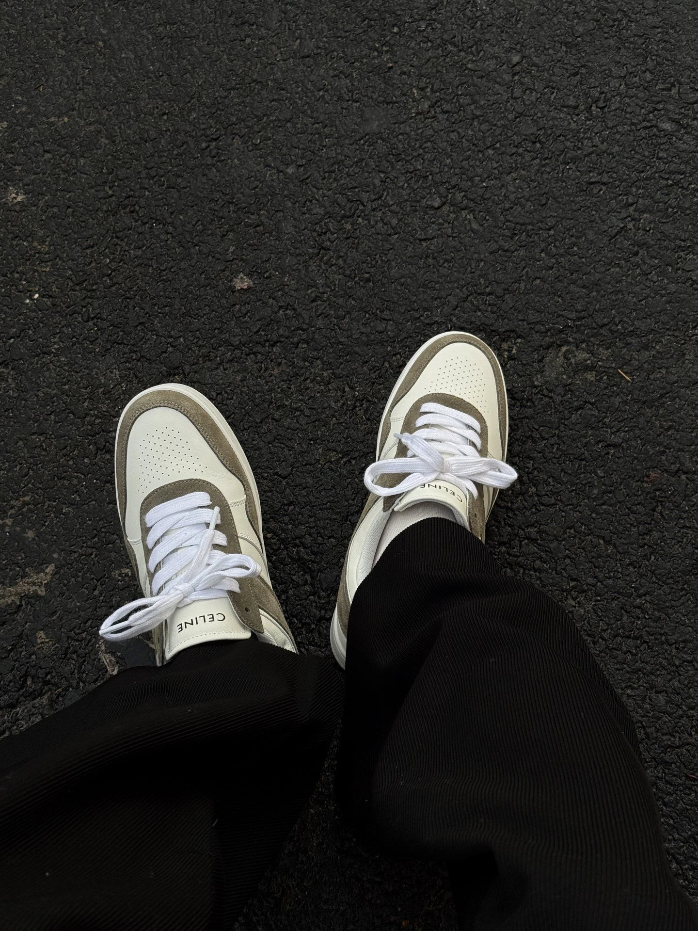 RD-S013 · White and Grey Suede-Panel Trainer showcase view 3