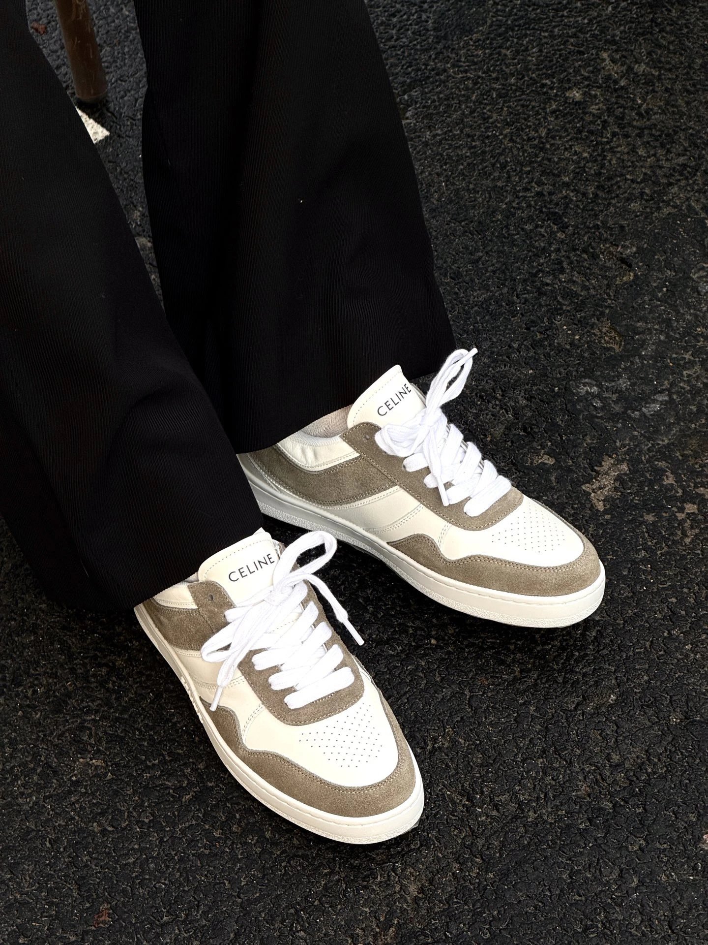 RD-S013 · White and Grey Suede-Panel Trainer showcase view 4