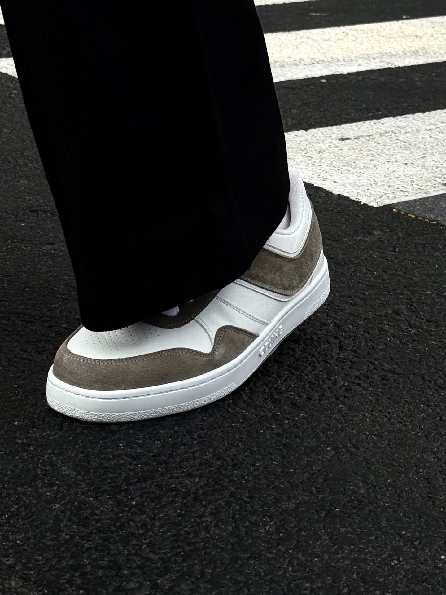 RD-S013 · White and Grey Suede-Panel Trainer showcase view 6