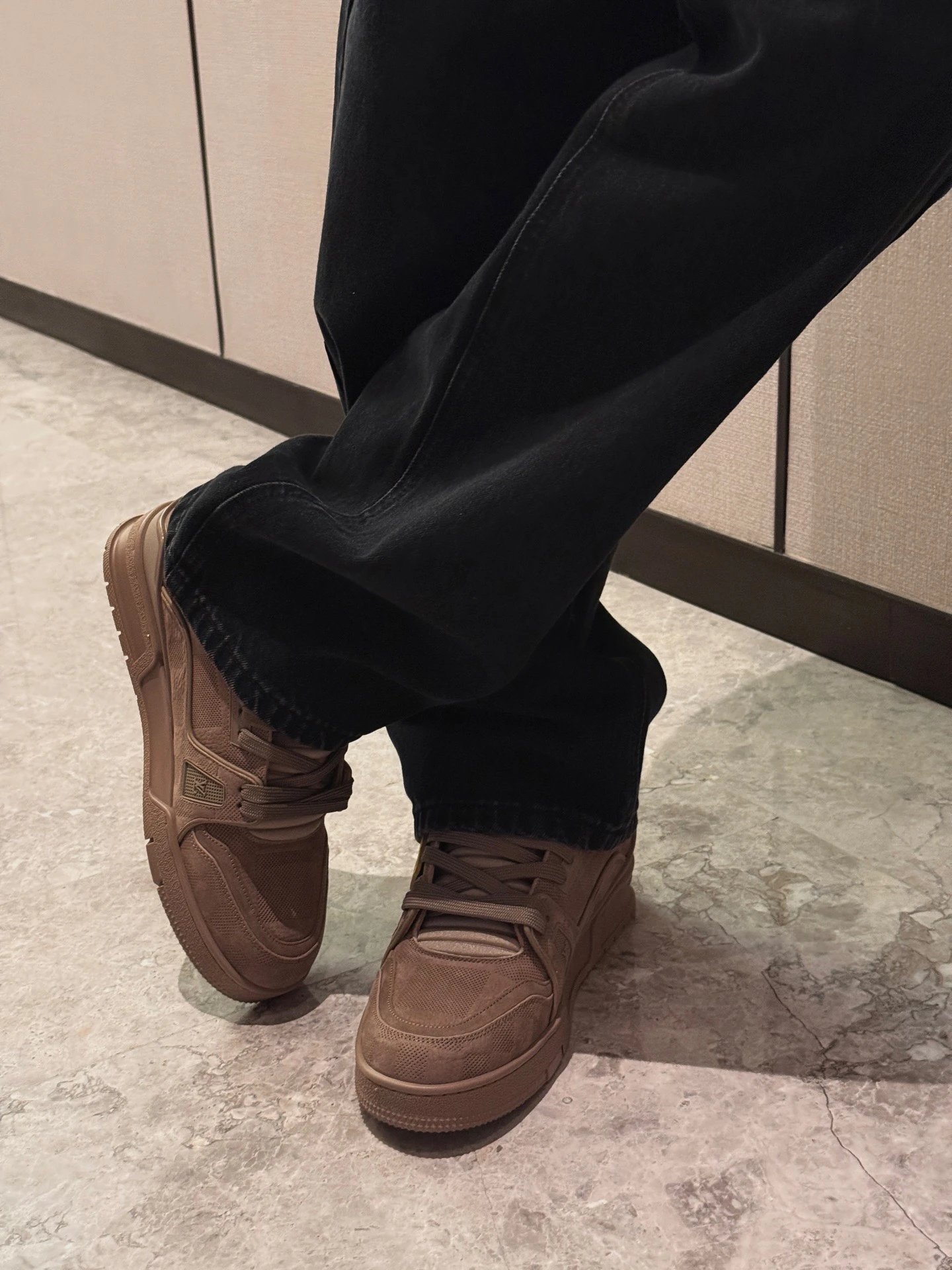 RD-S014 · Brown Embossed-Check Leather Trainer showcase view 9