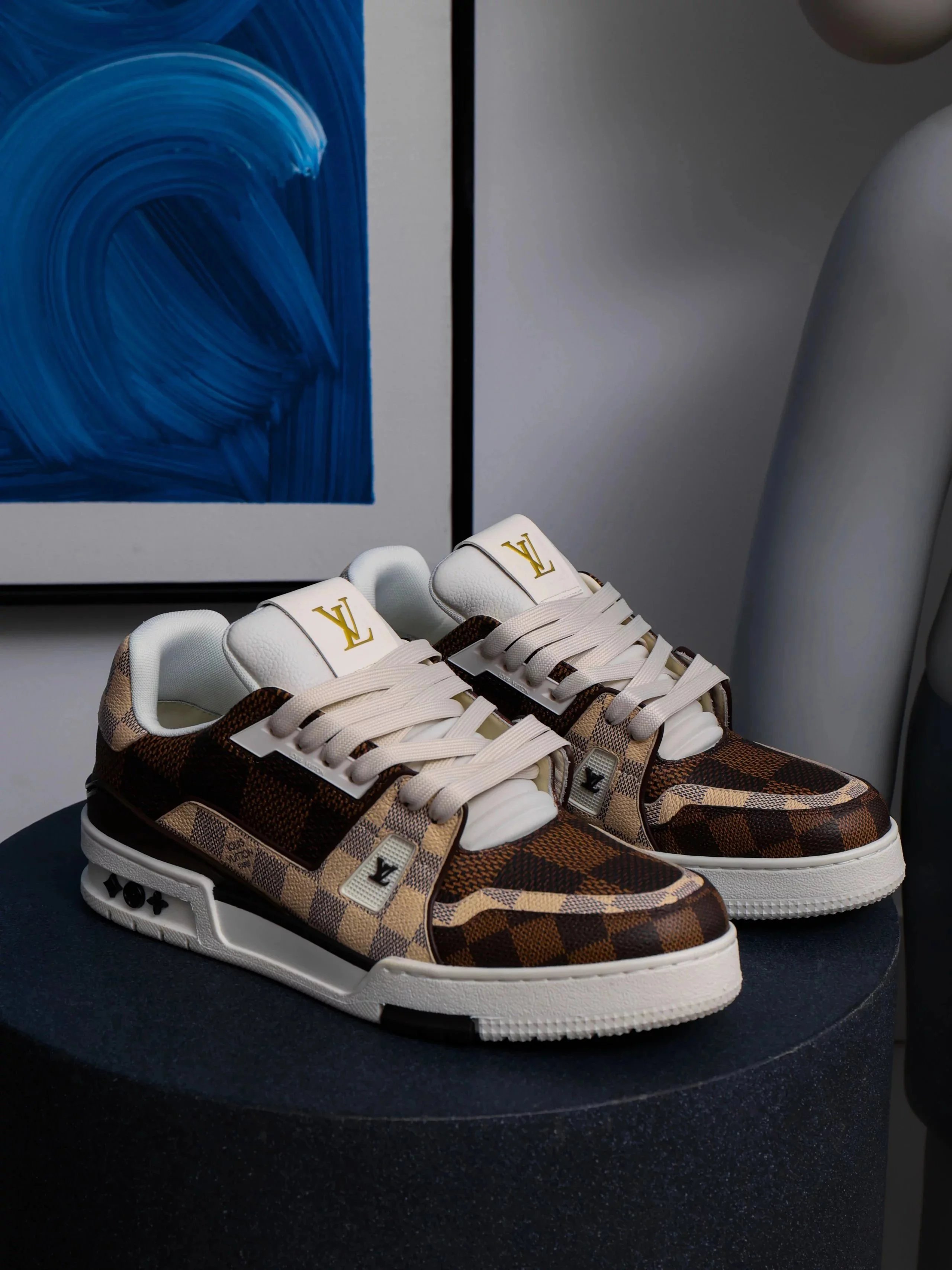 RD-S015 · Colour-Block and Check Low-Top Trainer showcase view 24
