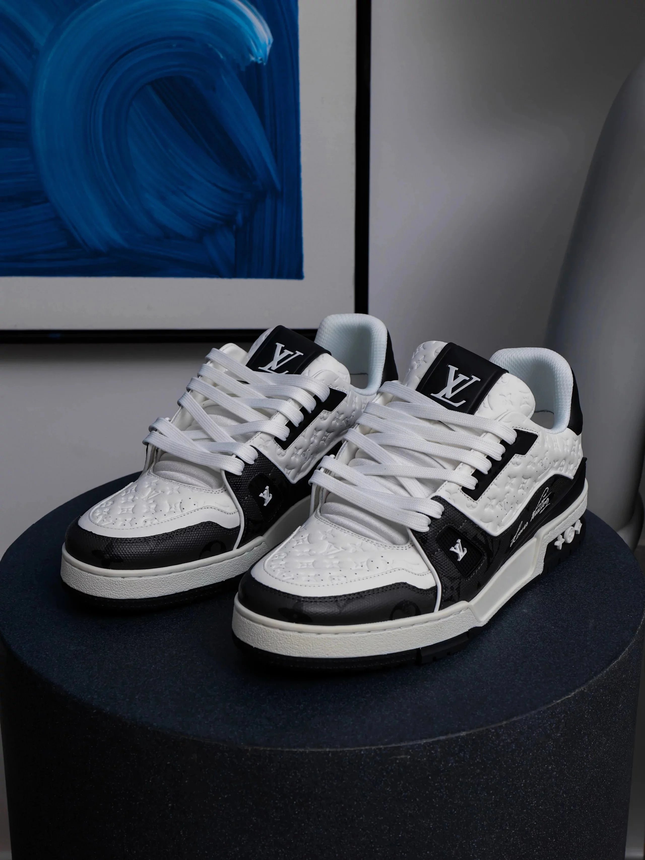RD-S015 · Colour-Block and Check Low-Top Trainer showcase view 30