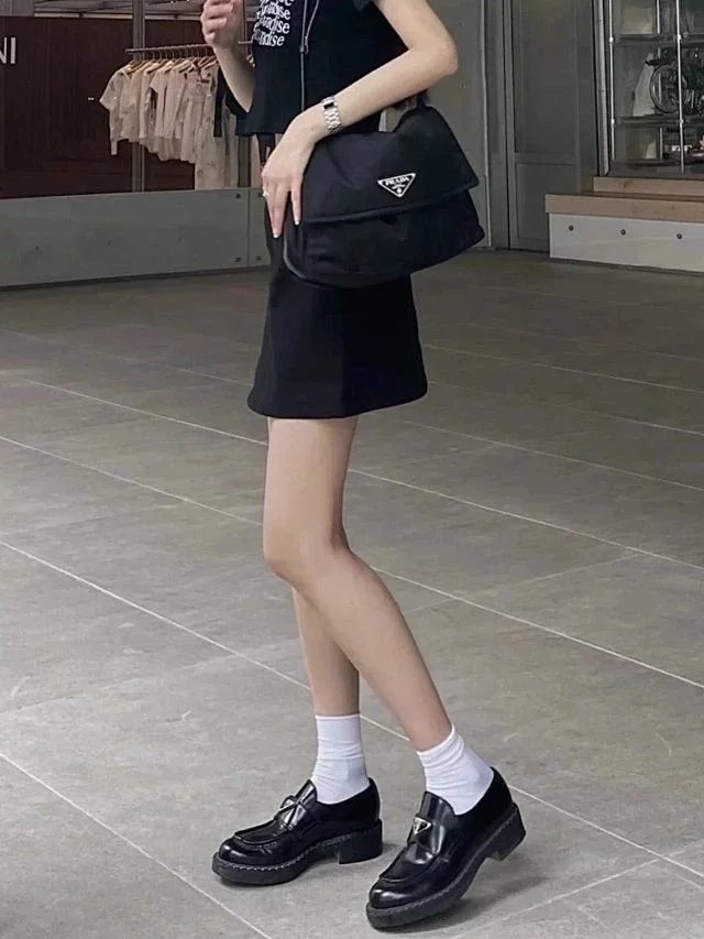 RD-S016 · Black Lug-Sole Leather Loafer showcase view 2